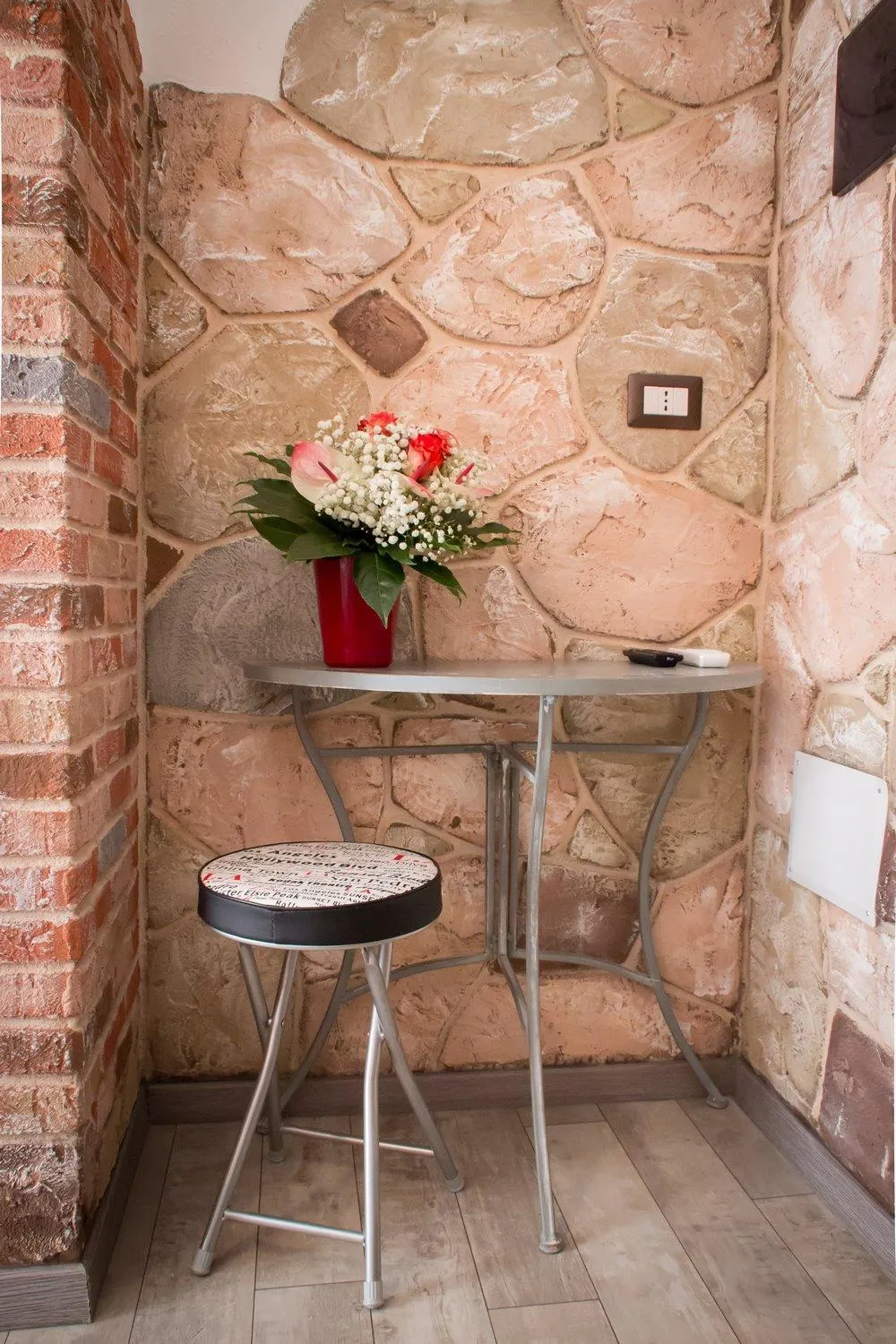 Decorative detail in Rocca Pinta Guest House