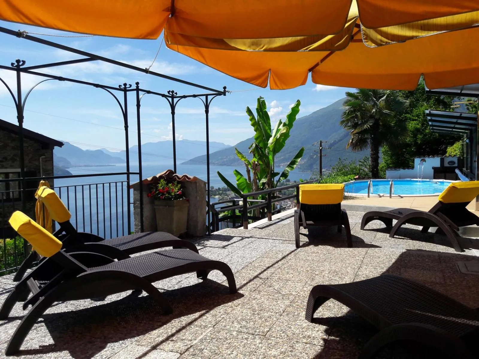 Balcony/Terrace in Barolo
