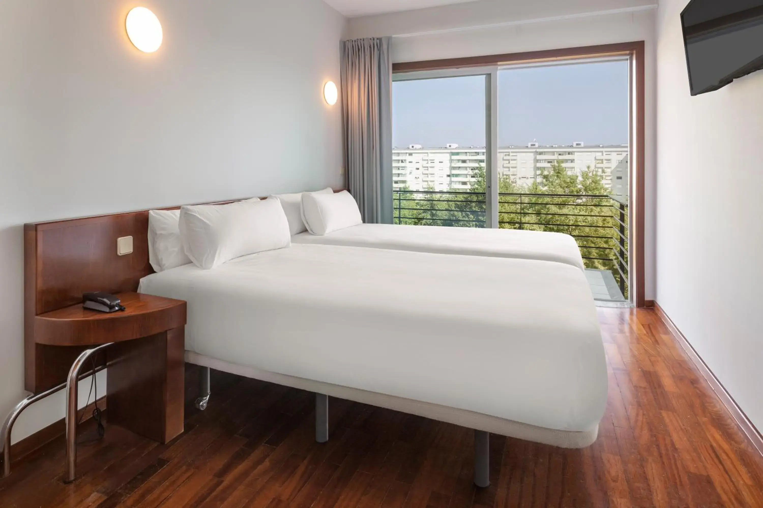 One-Bedroom Apartment in B&B HOTEL e Apartamentos Felgueiras One-Bedroom Apartment in B&B HOTEL e Apartamentos Felgueiras