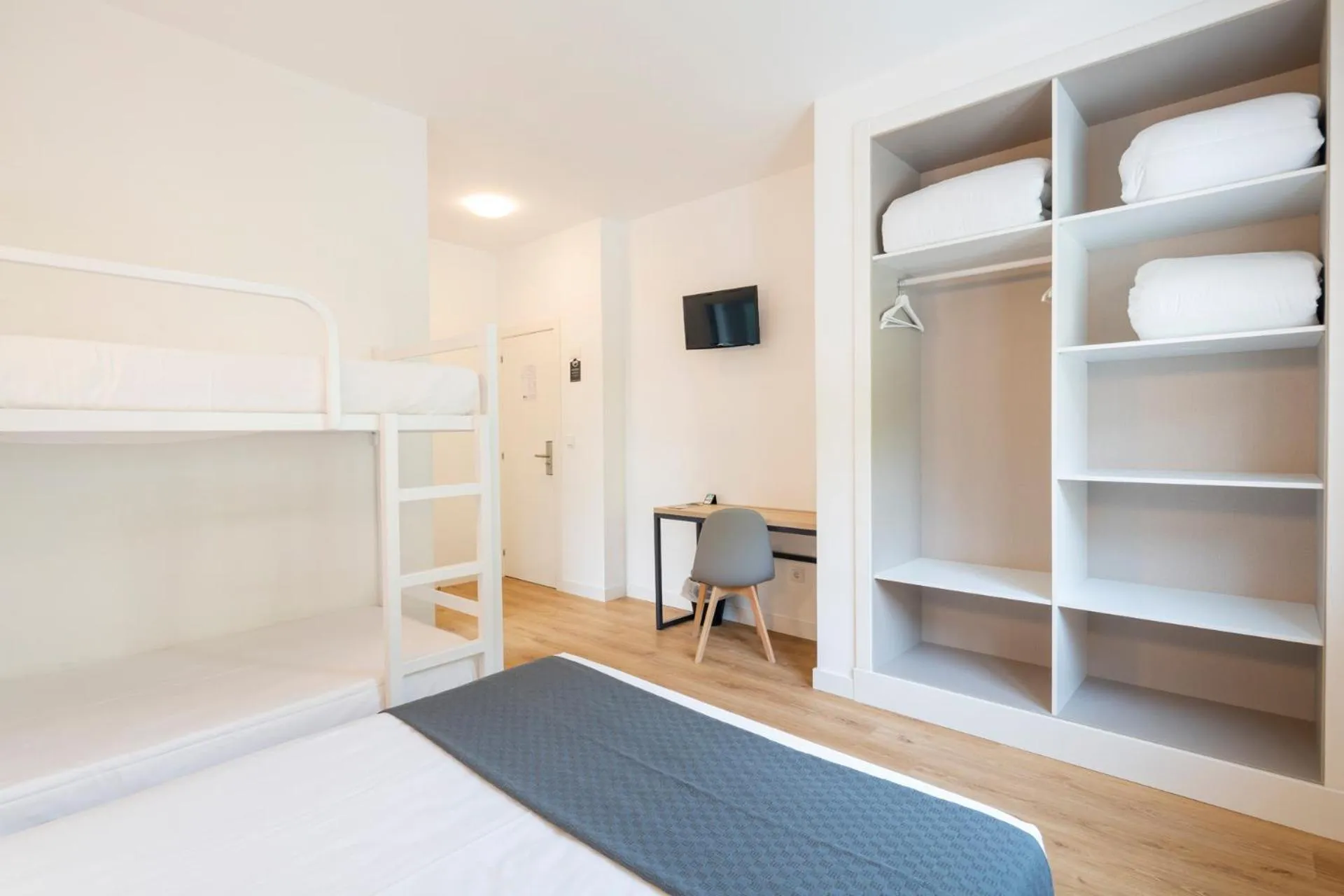 Bedroom, Bed in Hotel Alda Vía Norte