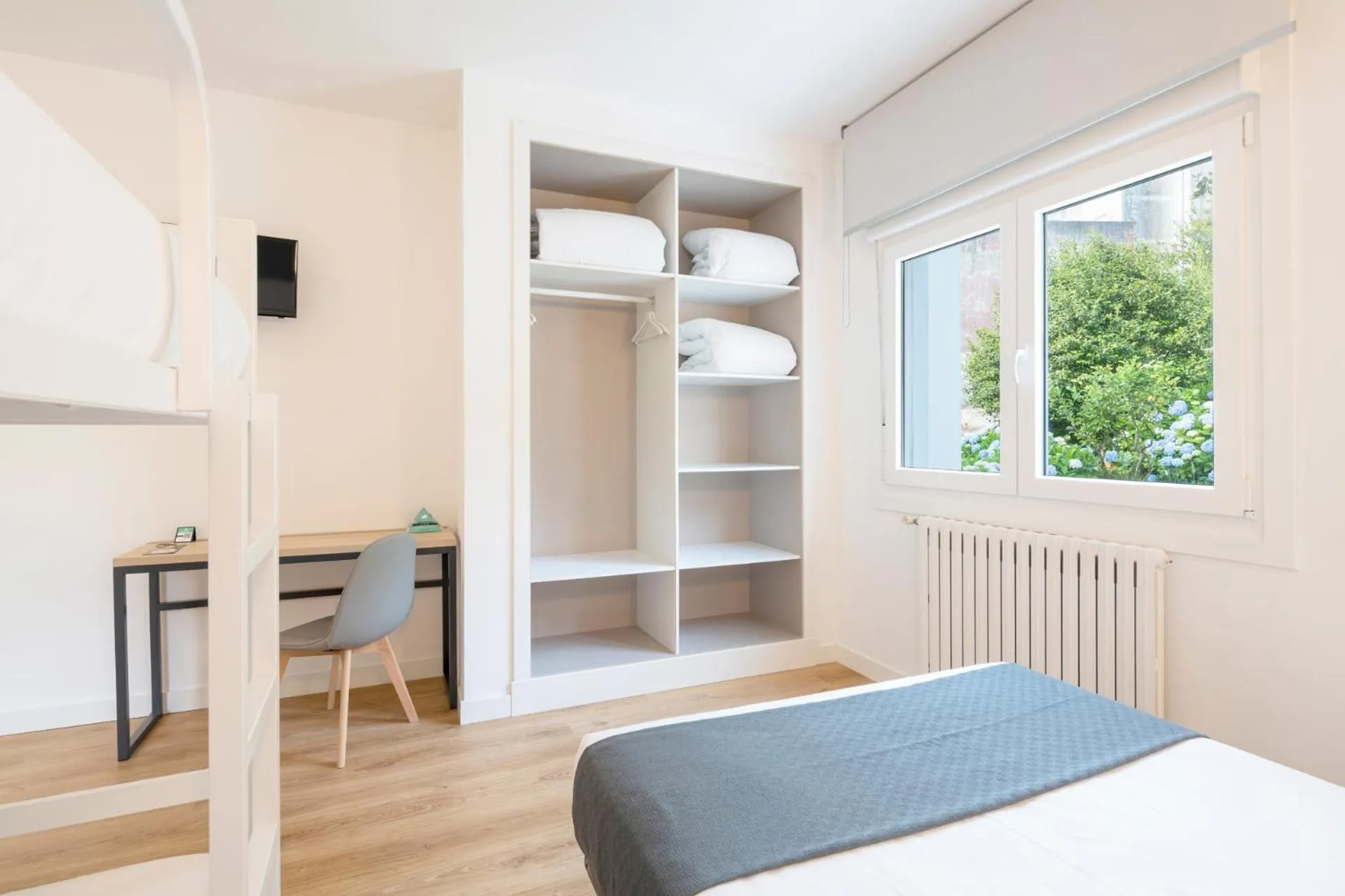 Photo of the whole room, Bed in Hotel Alda Vía Norte