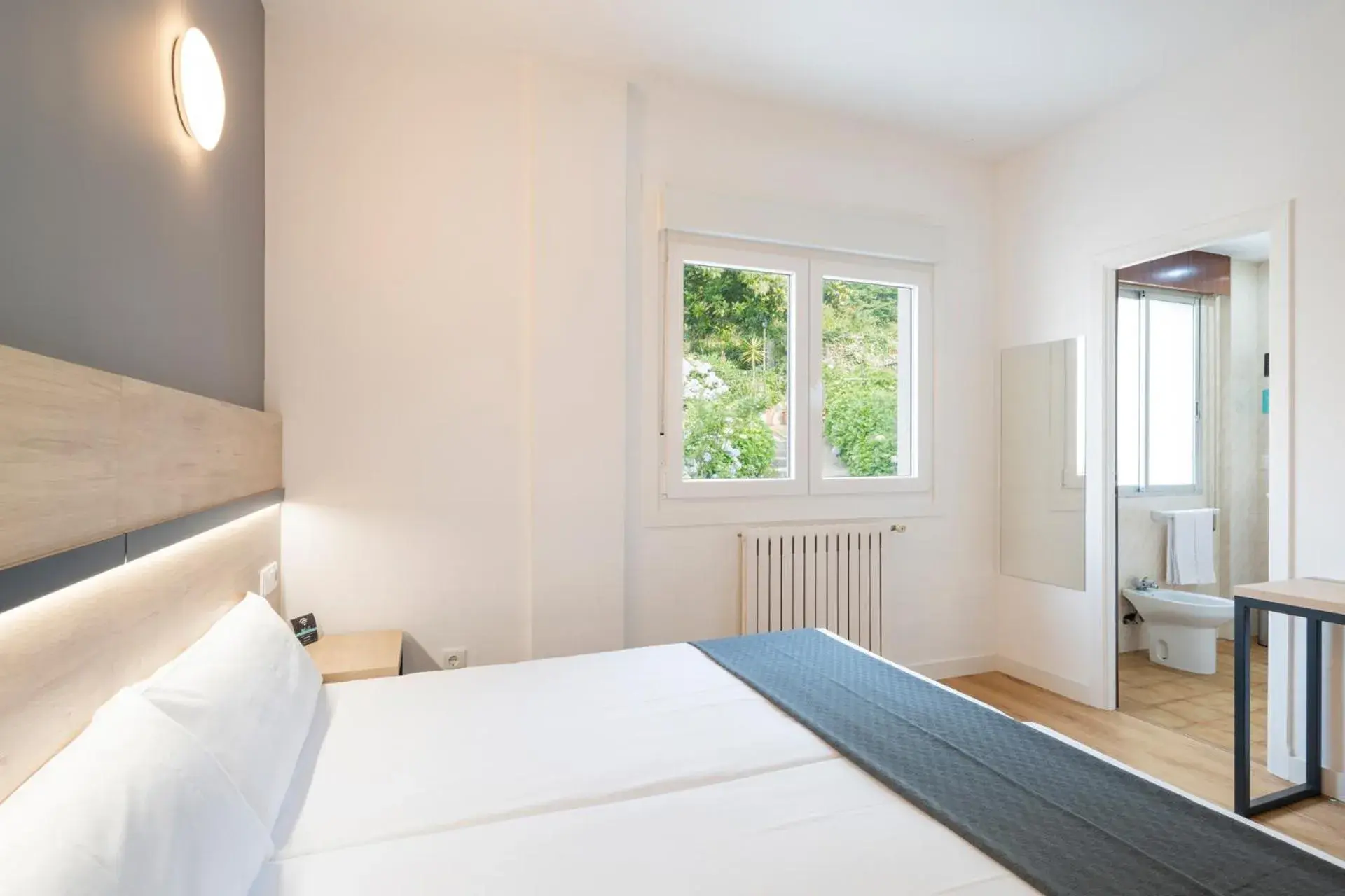 Bed in Hotel Alda Vía Norte Bed in Hotel Alda Vía Norte