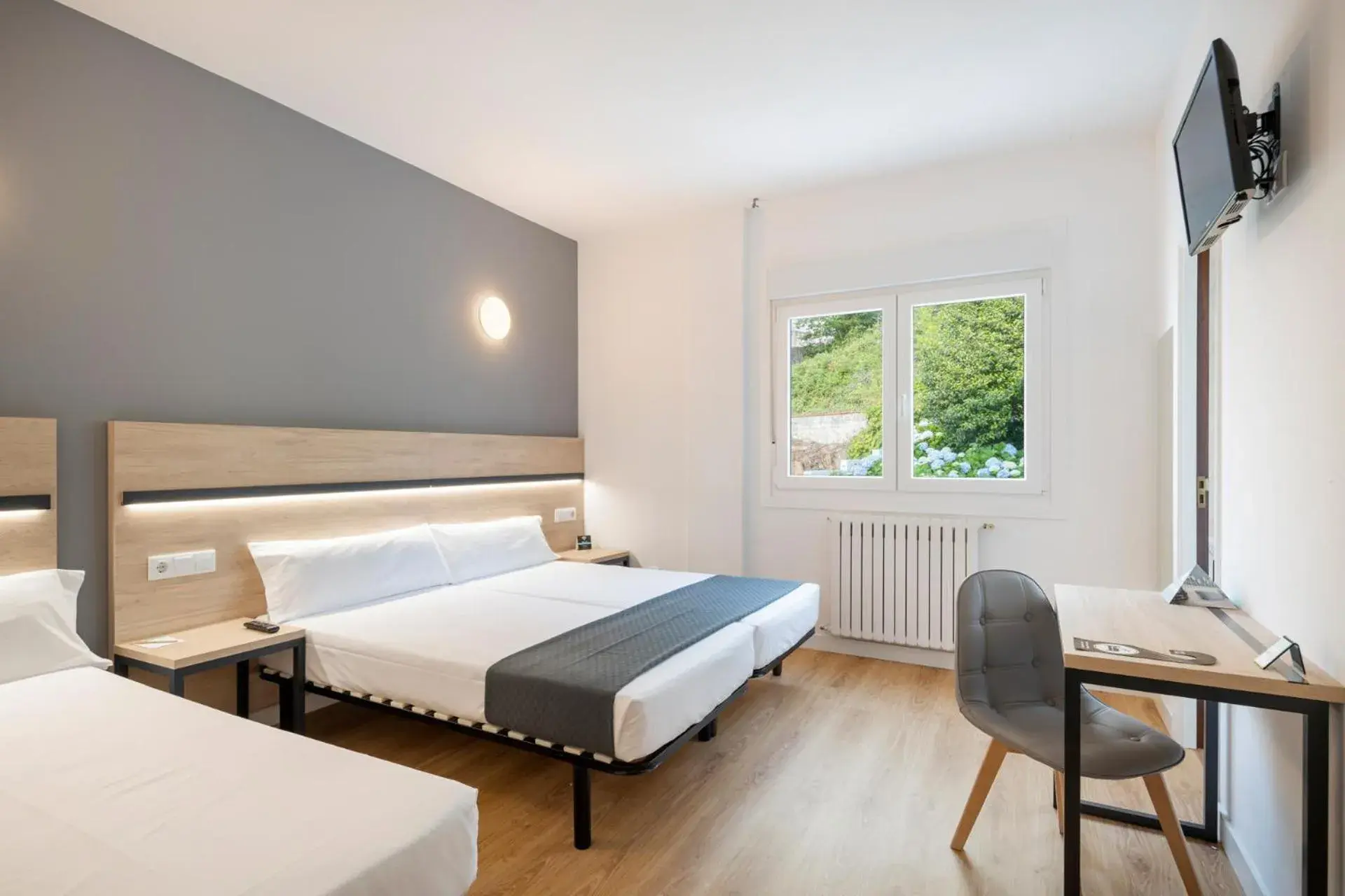 Bed in Hotel Alda Vía Norte Bed in Hotel Alda Vía Norte