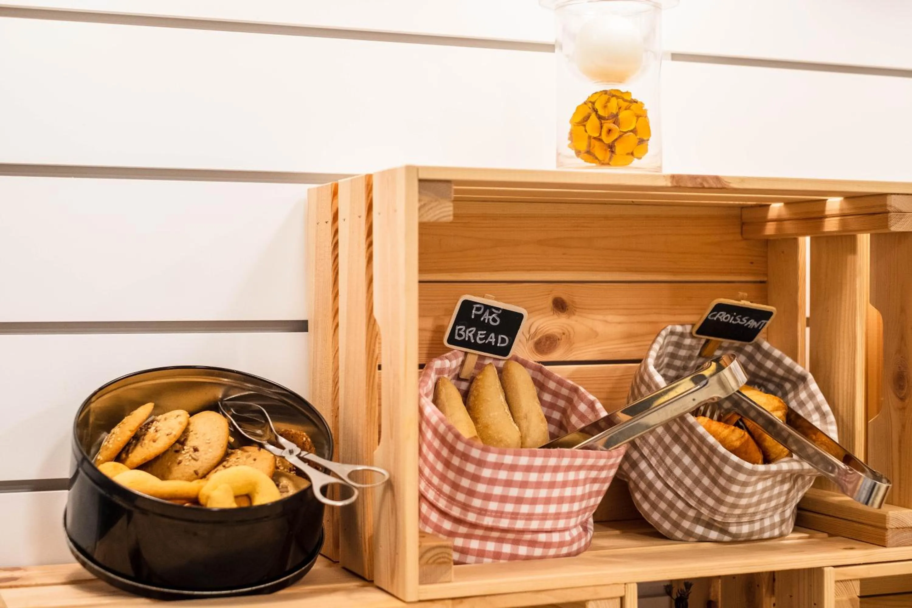 Food and drinks in Casa Azul Sagres - Rooms & Apartments