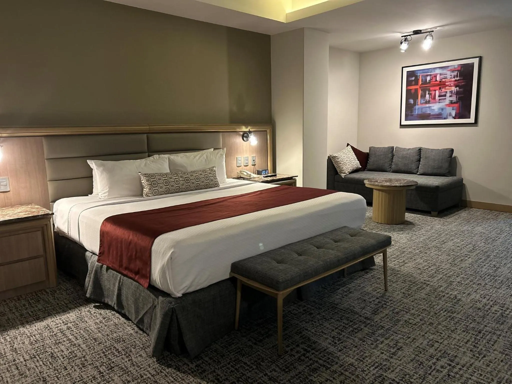 Photo of the whole room, Bed in Crowne Plaza Hotel Mexico City North-Tlalnepantla, an IHG Hotel