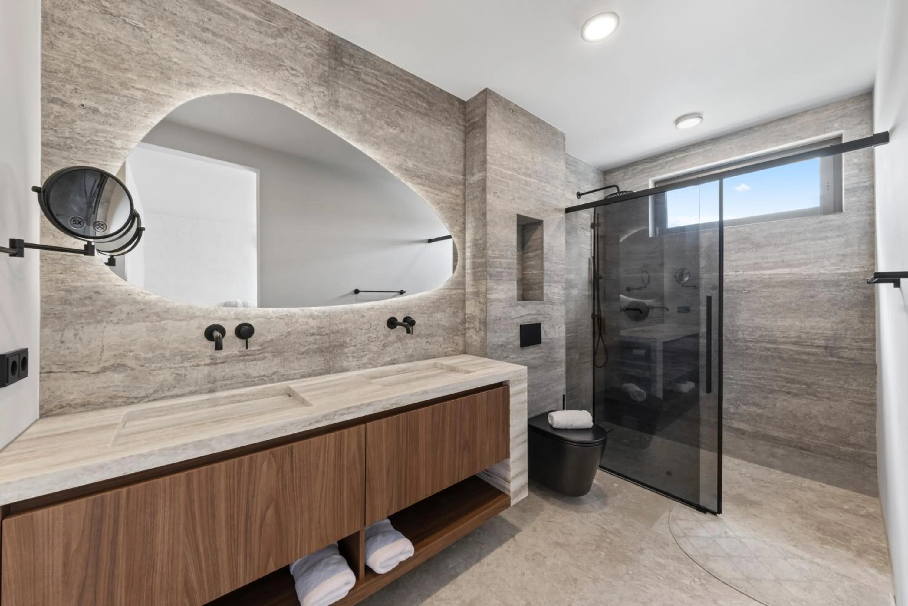 Shower in Blue Bay Curaçao Golf & Beach Resort