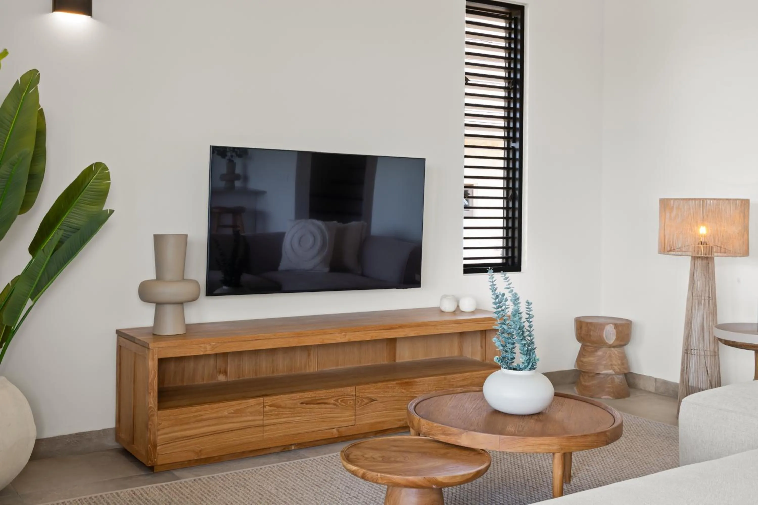 TV and multimedia in Blue Bay Curaçao Golf & Beach Resort