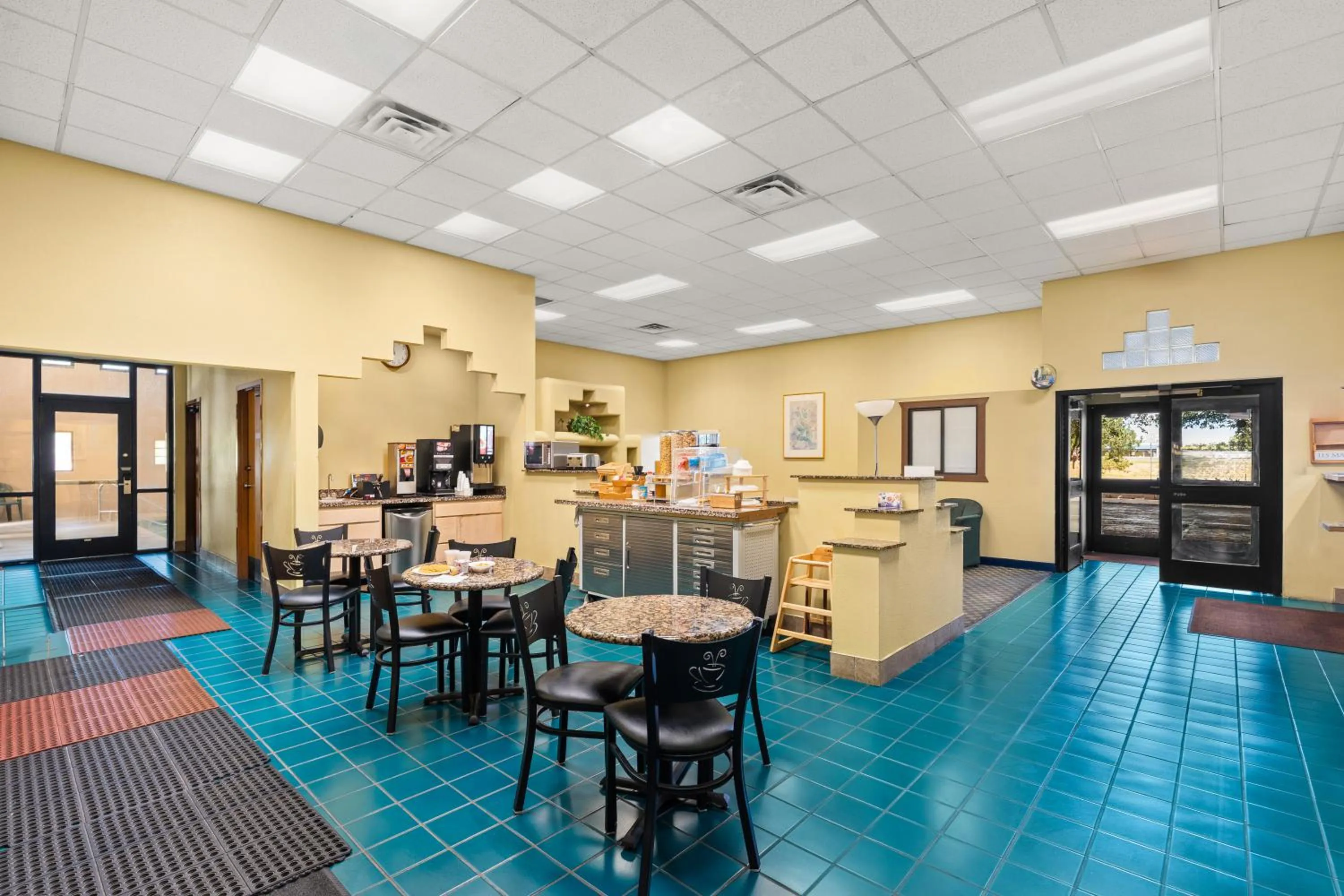 Breakfast in Americas Best Value Inn Prescott Valley