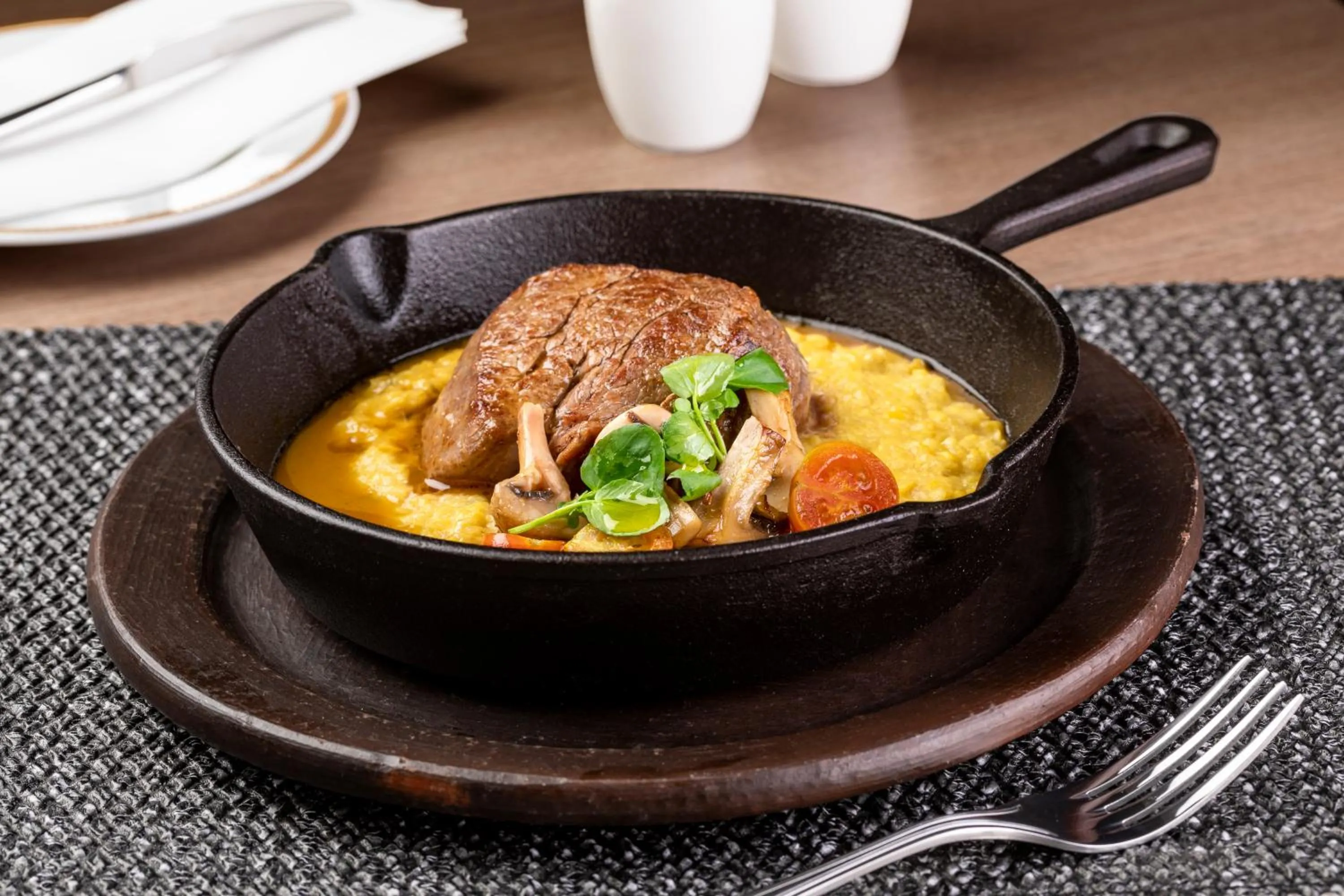 Restaurant/places to eat in InterContinental Santiago by IHG