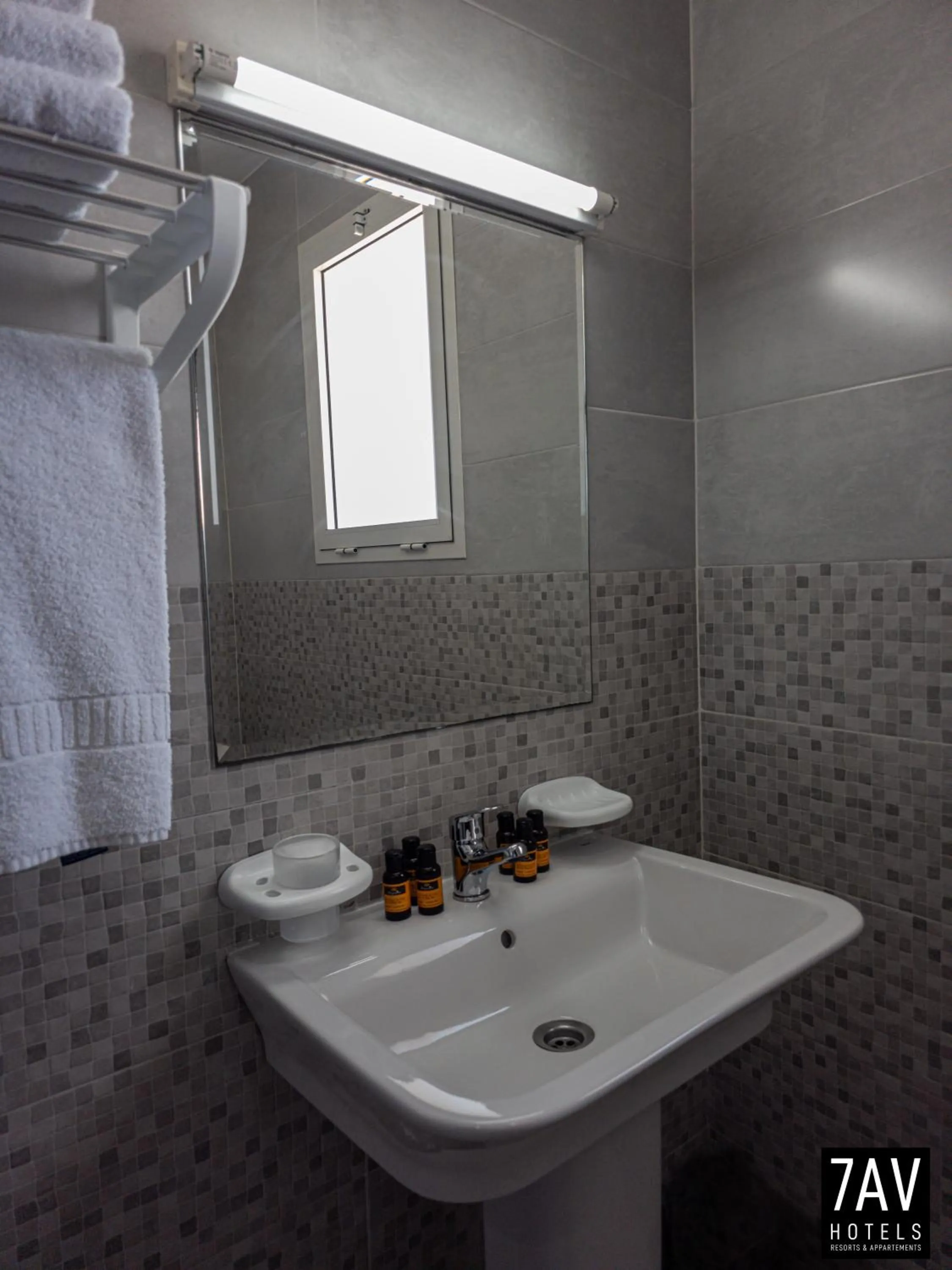 L'escale Appart-hôtel By 7AV HOTELS