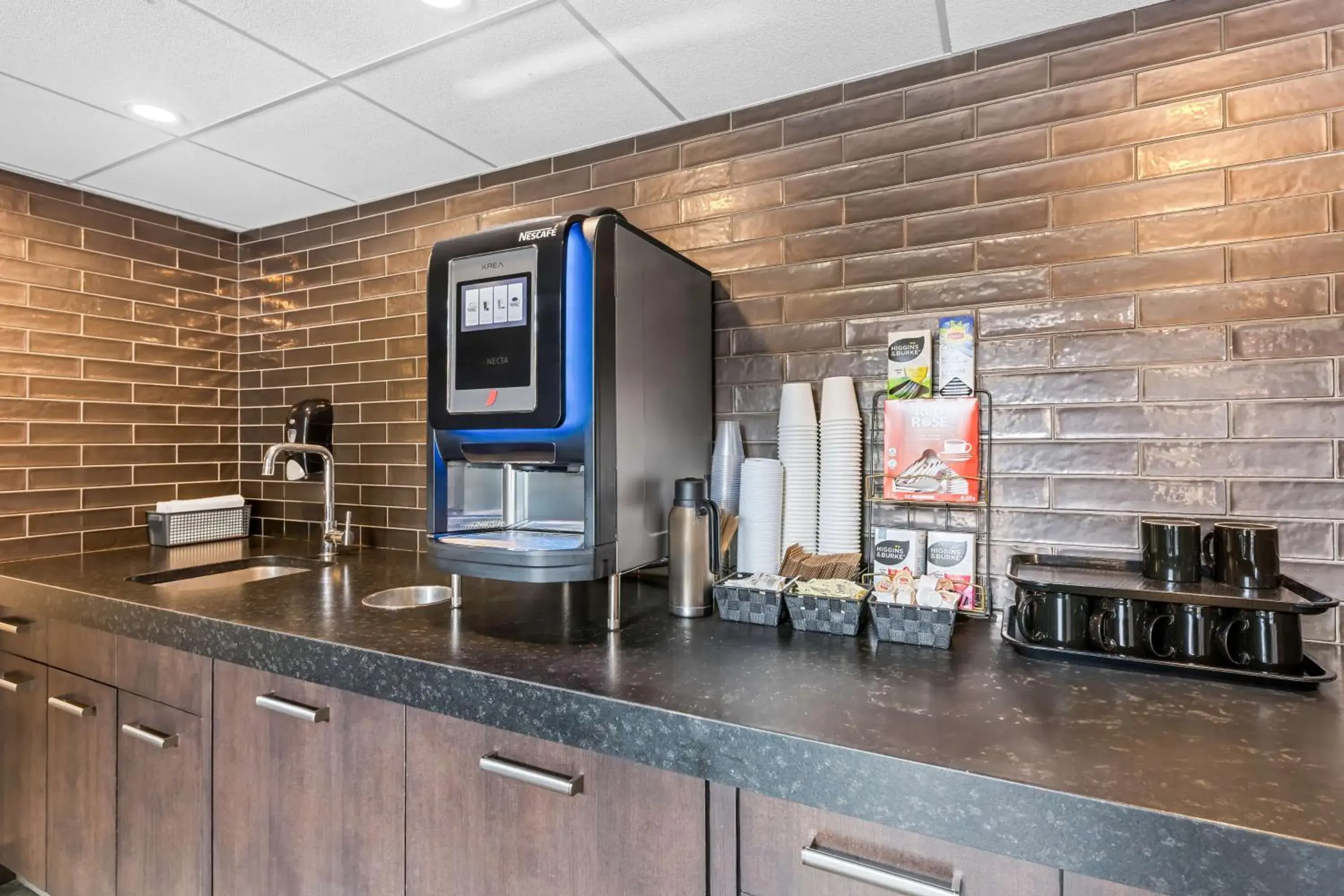 Breakfast in Best Western Plus Banff International Lodge Breakfast in Best Western Plus Banff International Lodge