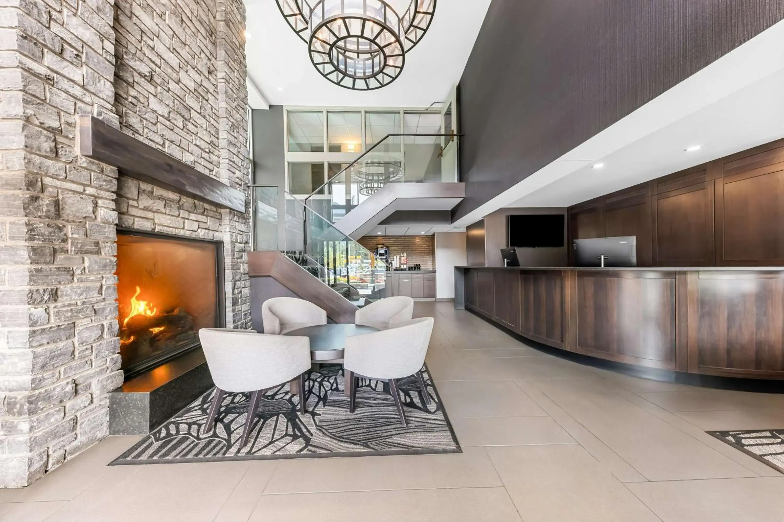 Lobby or reception in Best Western Plus Banff International Lodge Lobby or reception in Best Western Plus Banff International Lodge