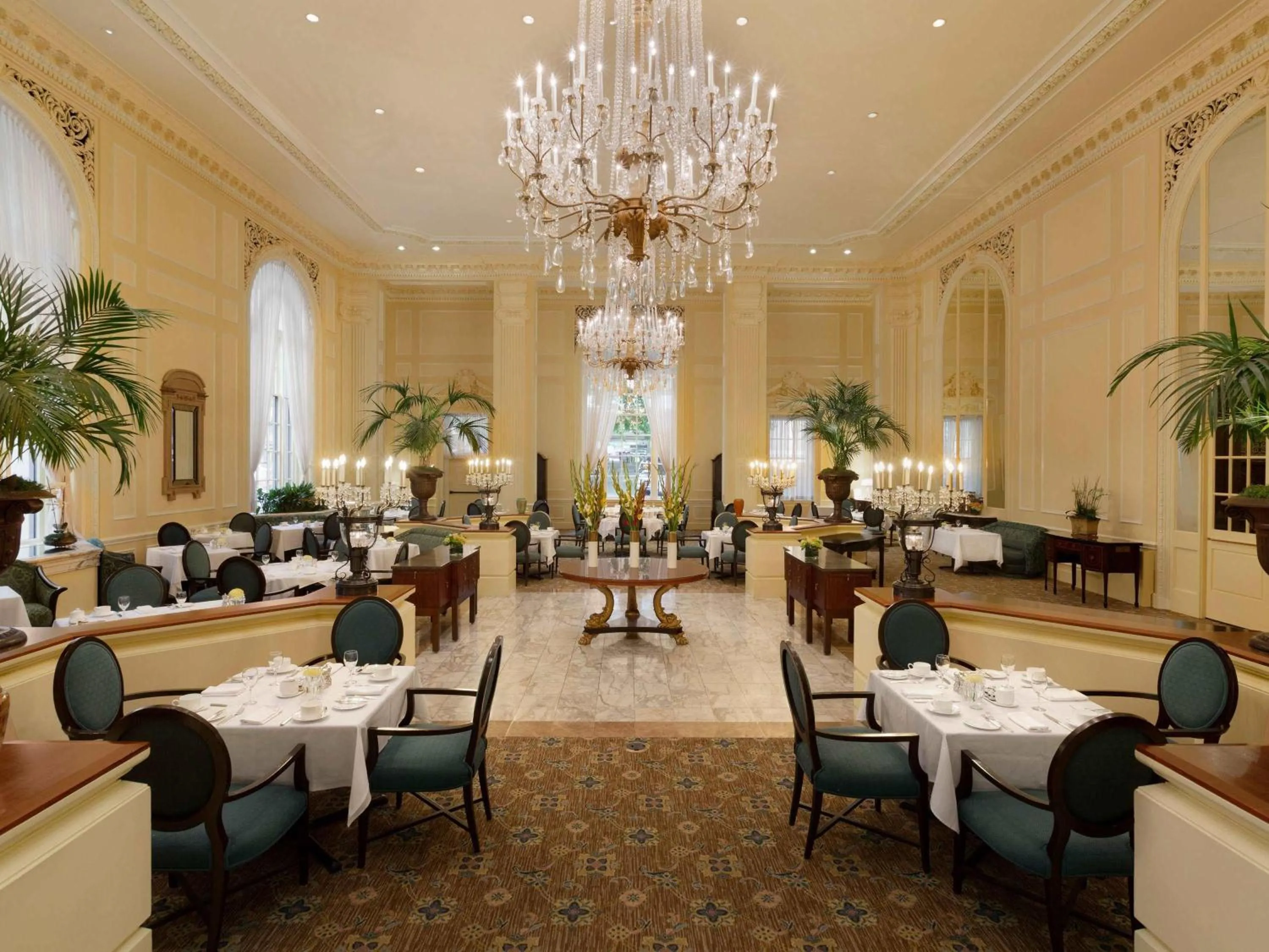 Restaurant/places to eat in Fairmont Olympic Hotel