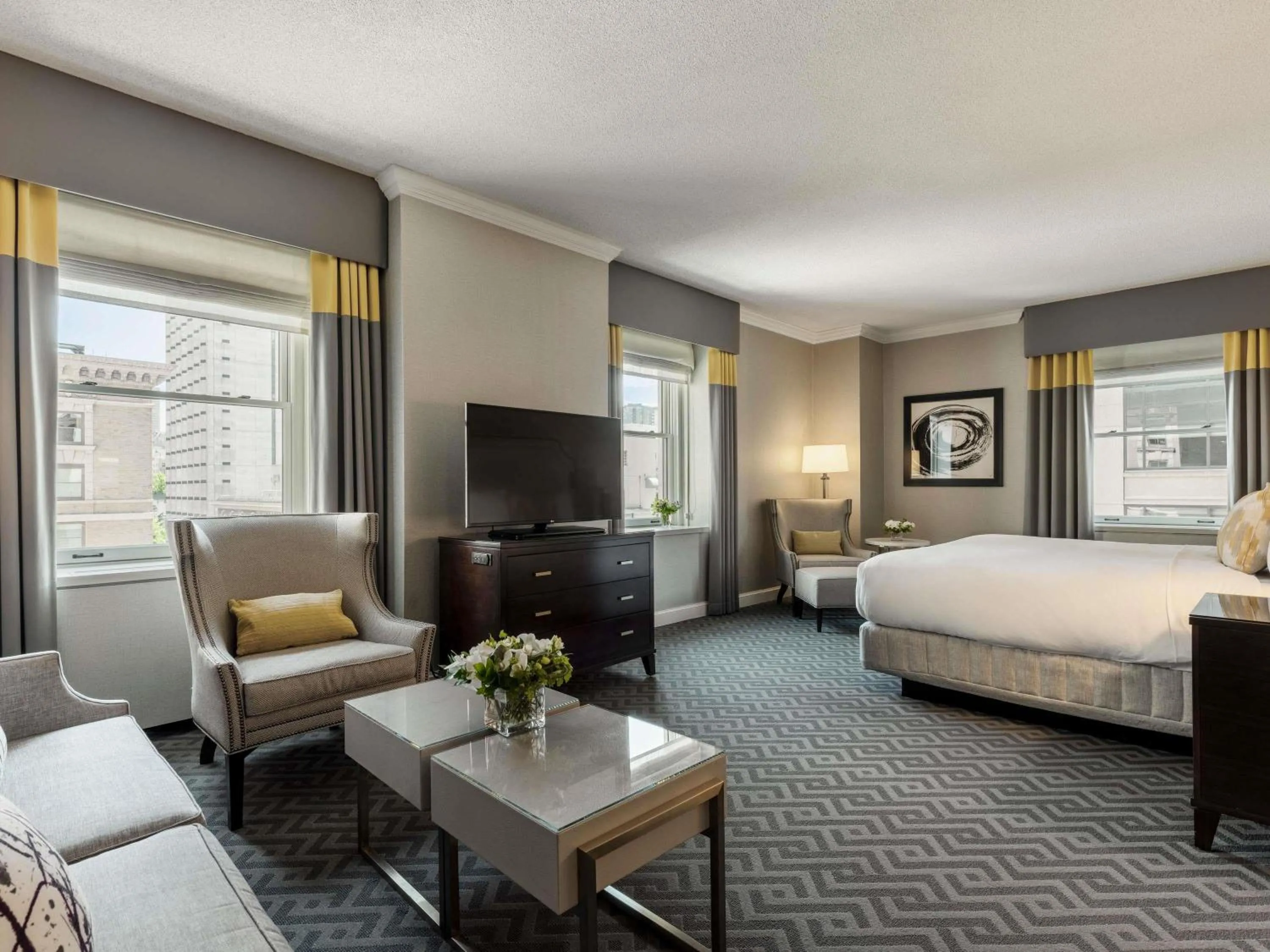 Bedroom, Bed in Fairmont Olympic Hotel