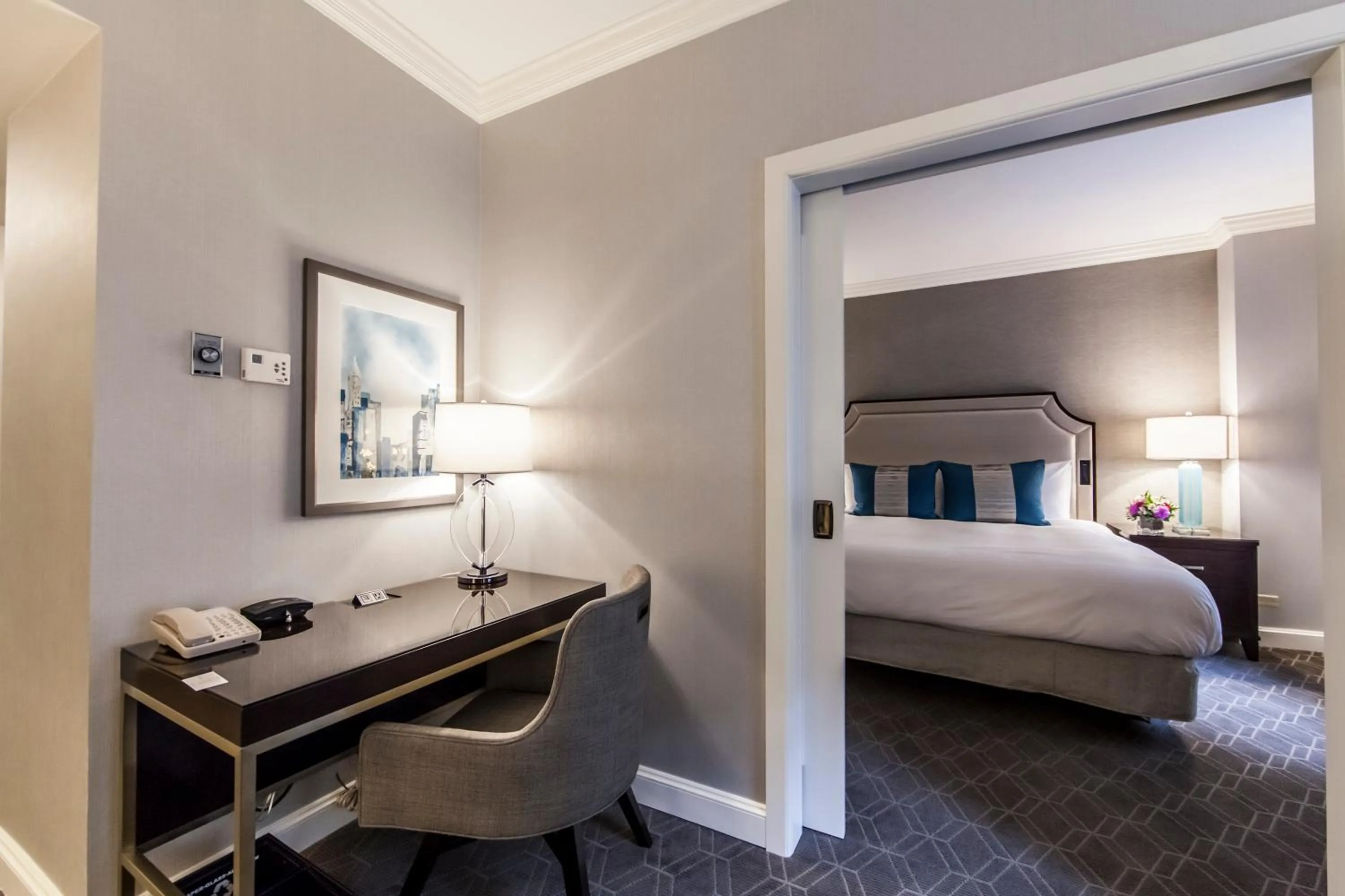 Photo of the whole room, Bed in Fairmont Olympic Hotel