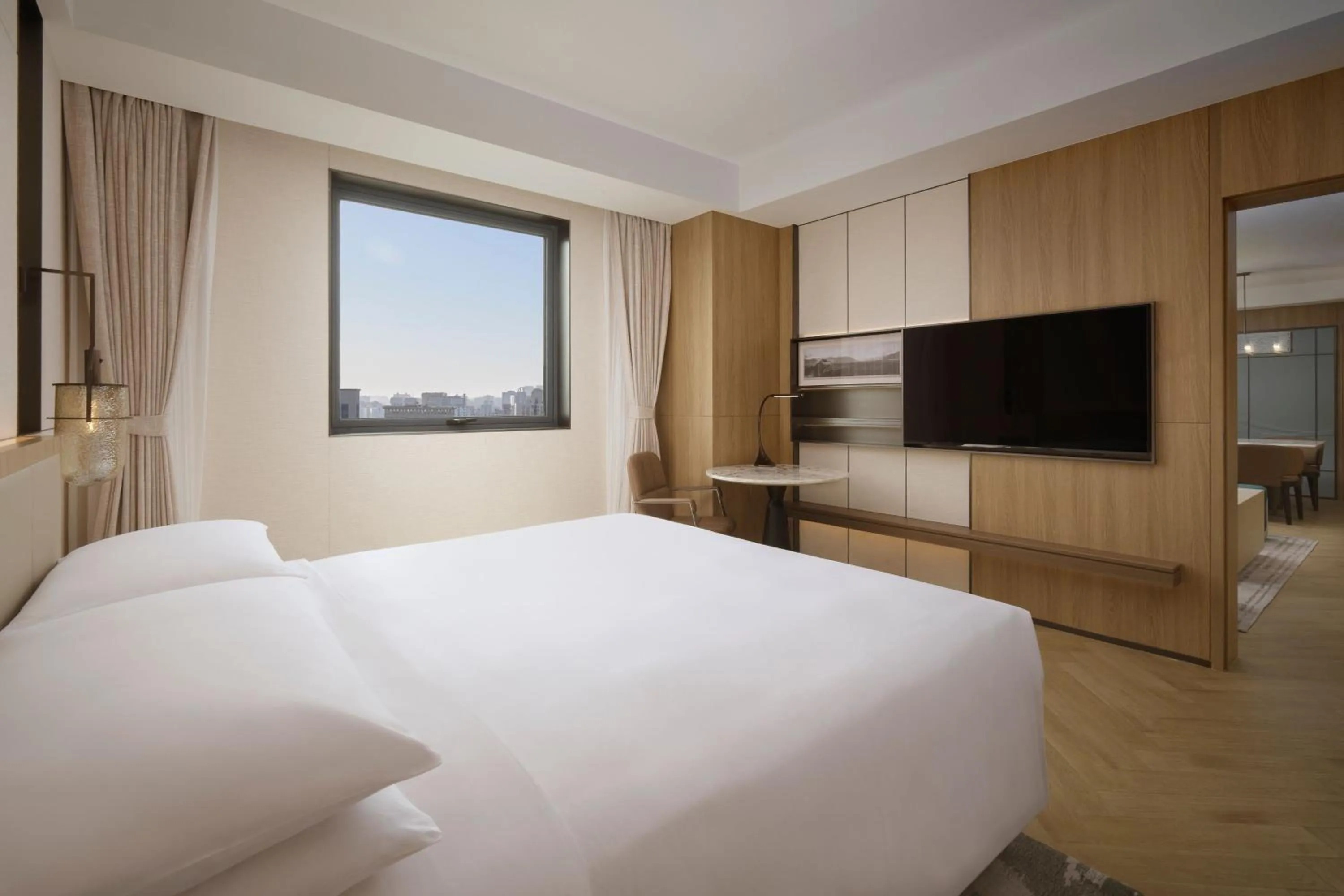 Bedroom, Bed in Courtyard By Marriott Shanghai Xujiahui