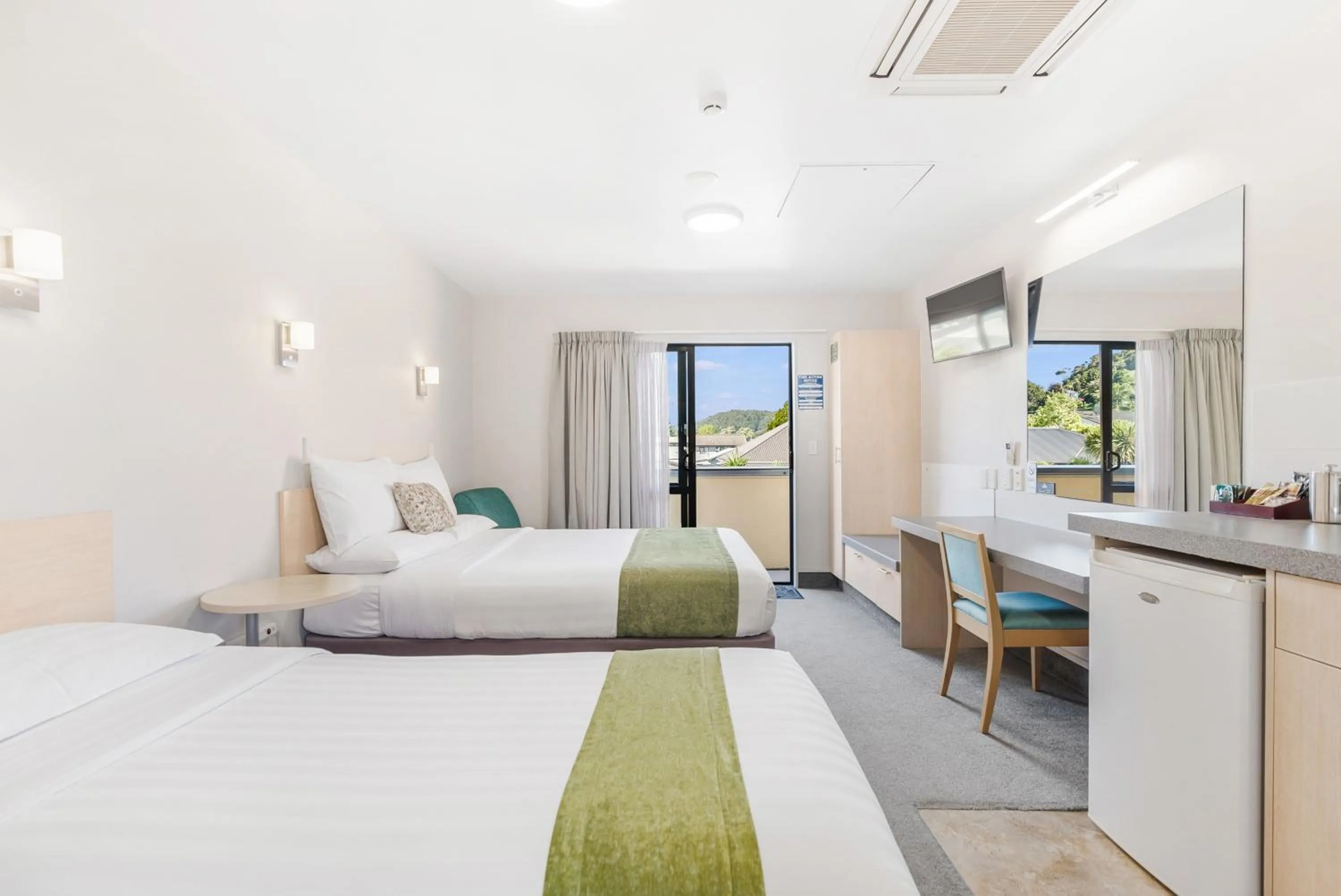 Bed in Bella Vista Motel Whangarei