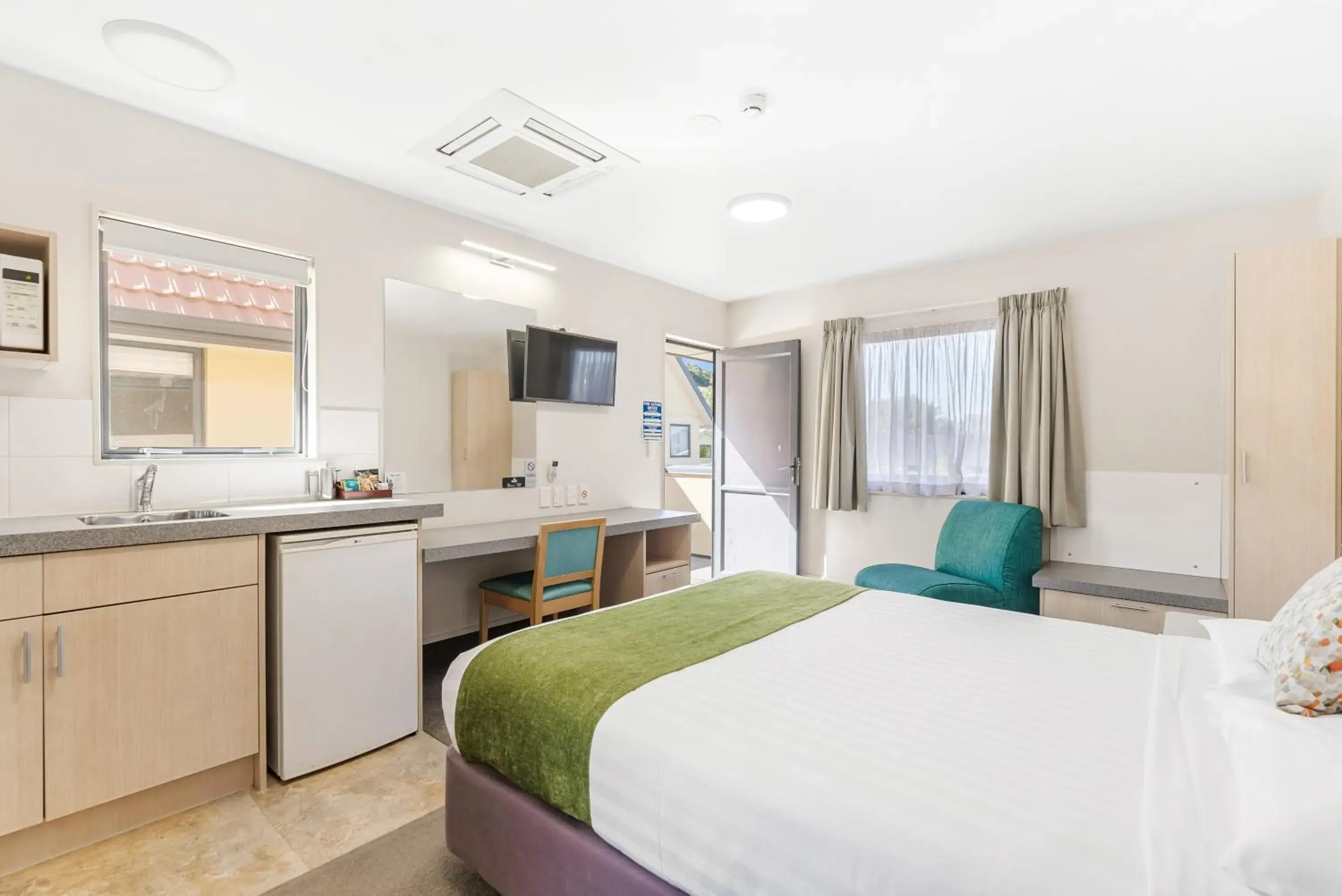 Executive Studio in Bella Vista Motel Whangarei Executive Studio in Bella Vista Motel Whangarei