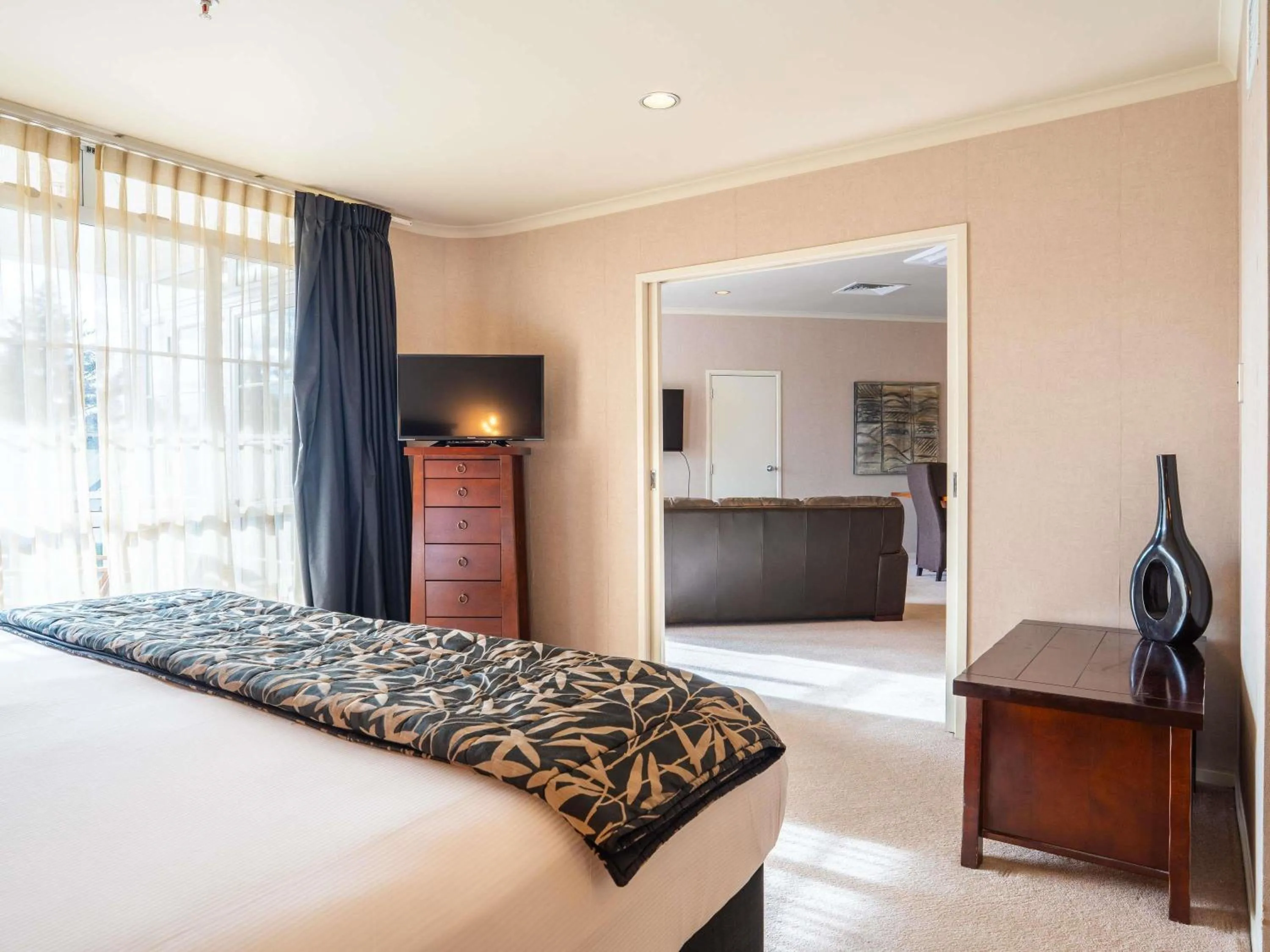 Bedroom, Bed in Wairakei Resort Taupo