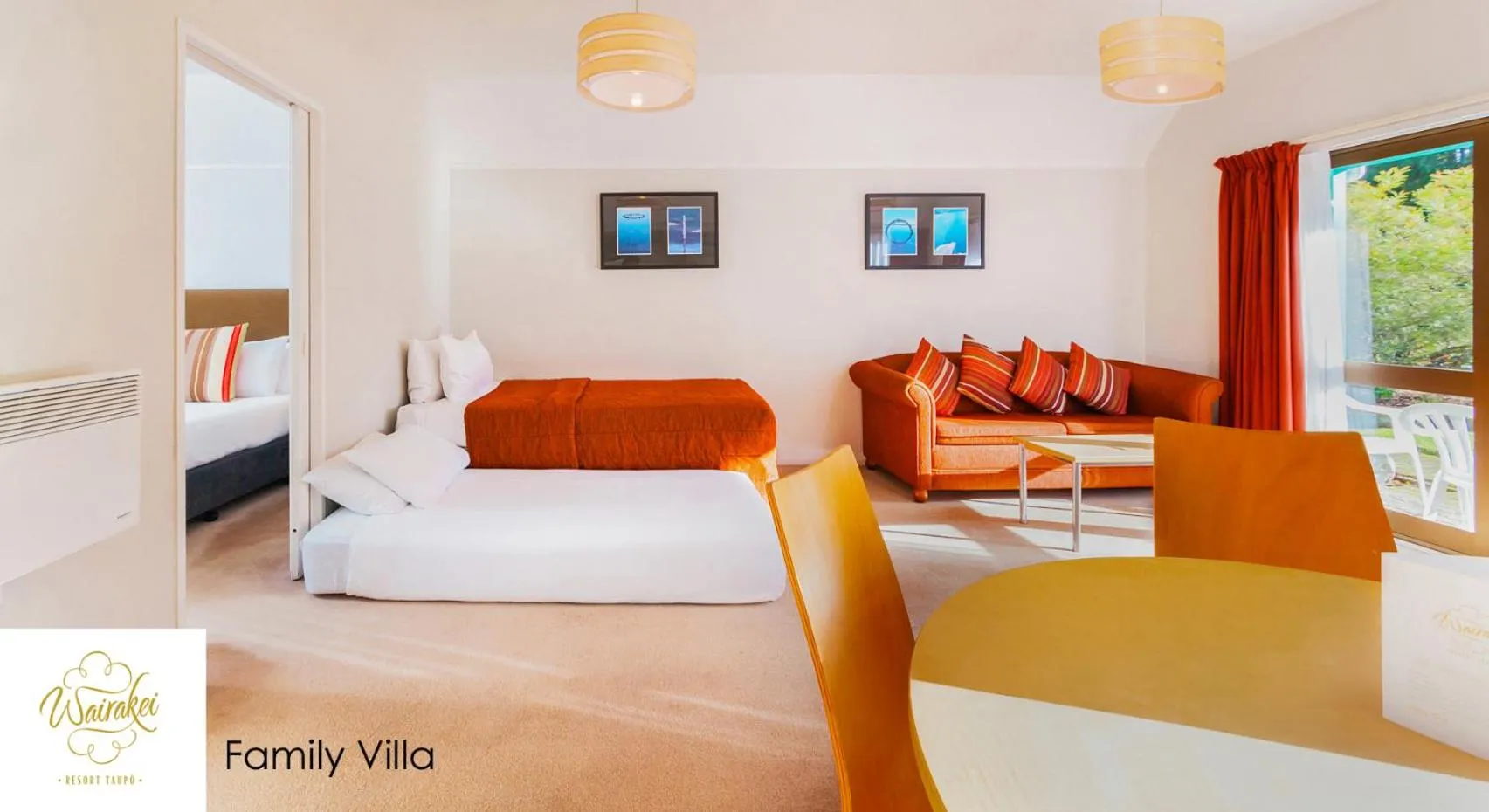 Living room, Bed in Wairakei Resort Taupo