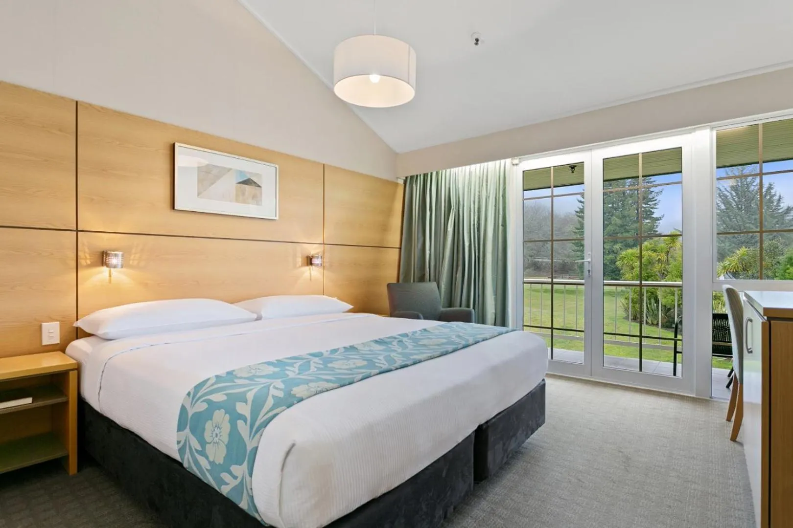 Waiora King in Wairakei Resort Taupo