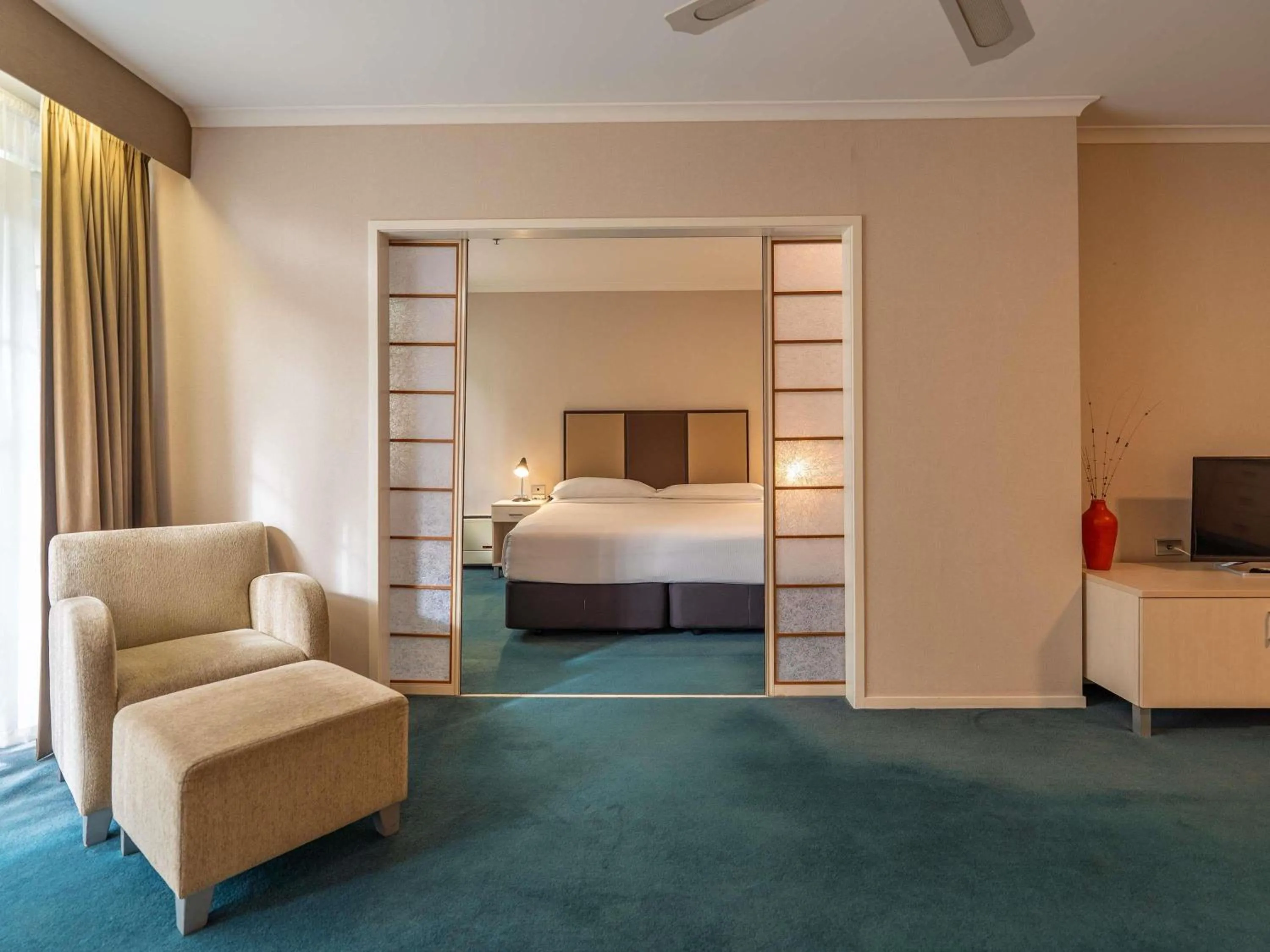 Bedroom, Bed in Wairakei Resort Taupo