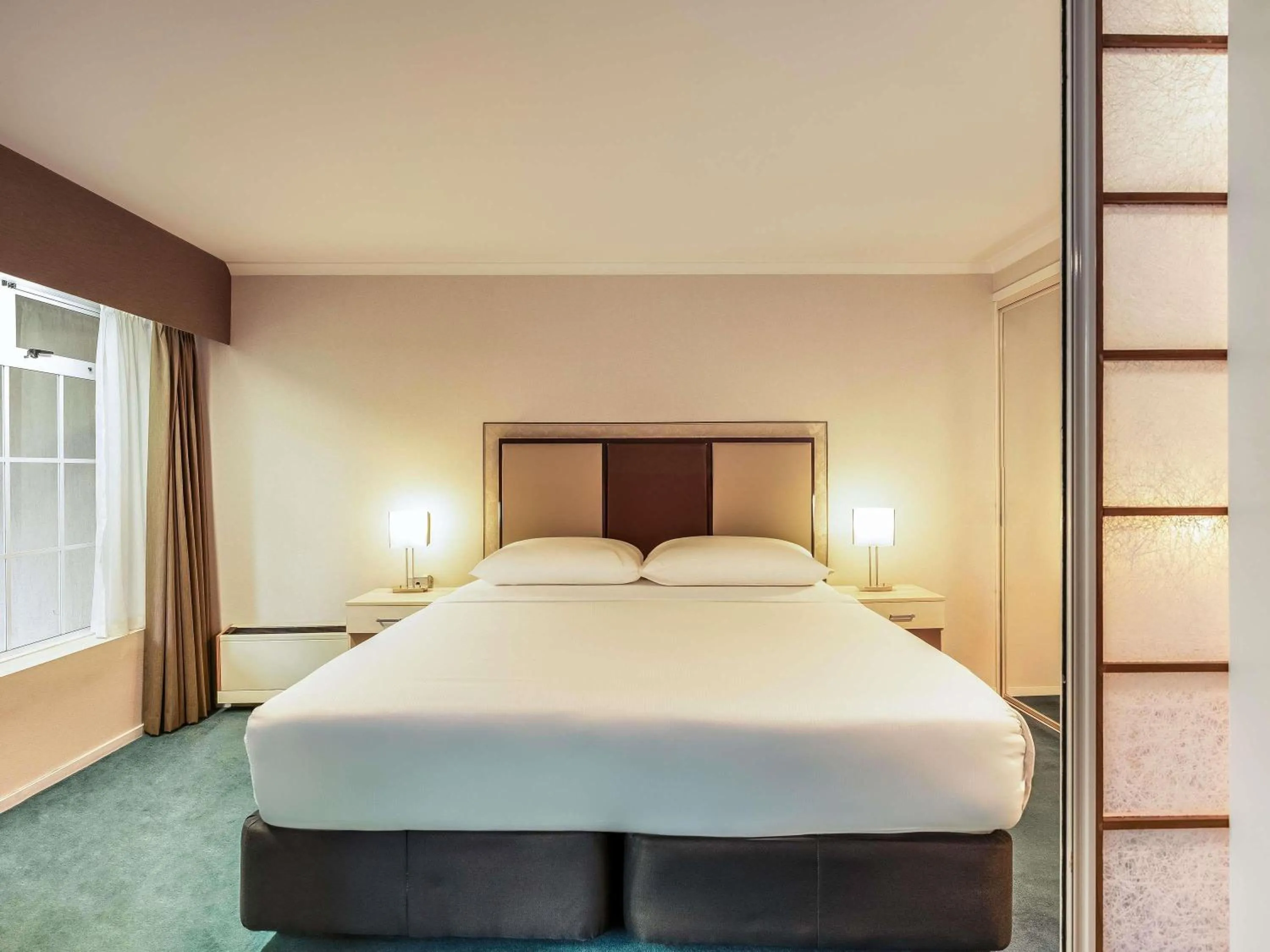 Bedroom, Bed in Wairakei Resort Taupo