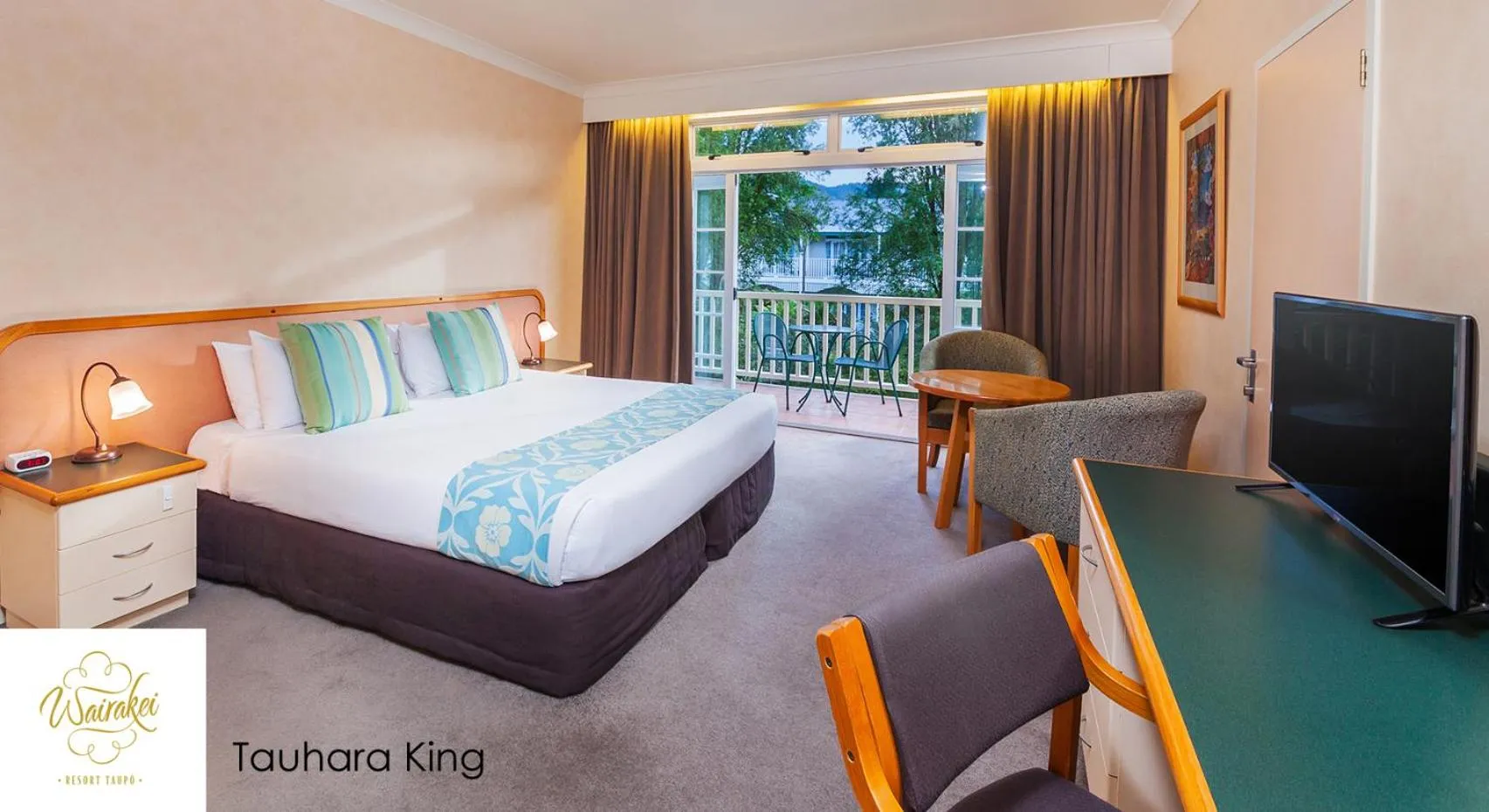 Photo of the whole room, Bed in Wairakei Resort Taupo