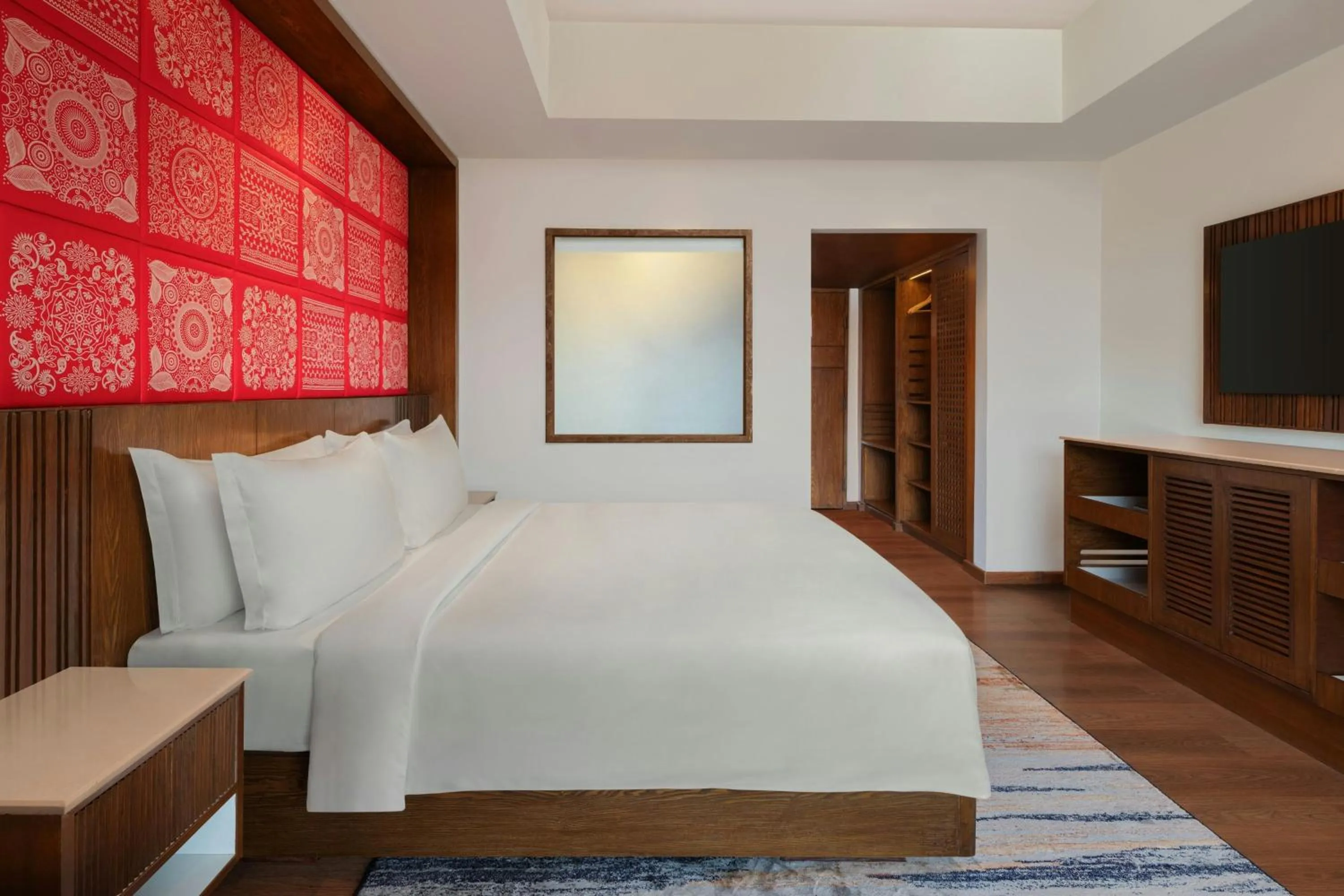 Photo of the whole room, Bed in The Soaltee Kathmandu, Autograph Collection