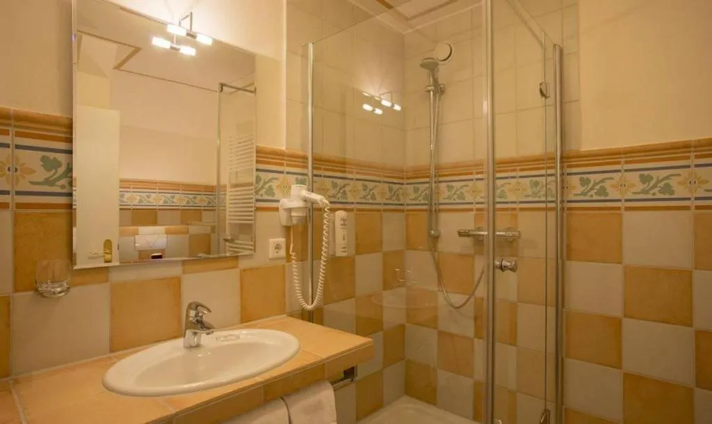 Bathroom in Landhotel Donner