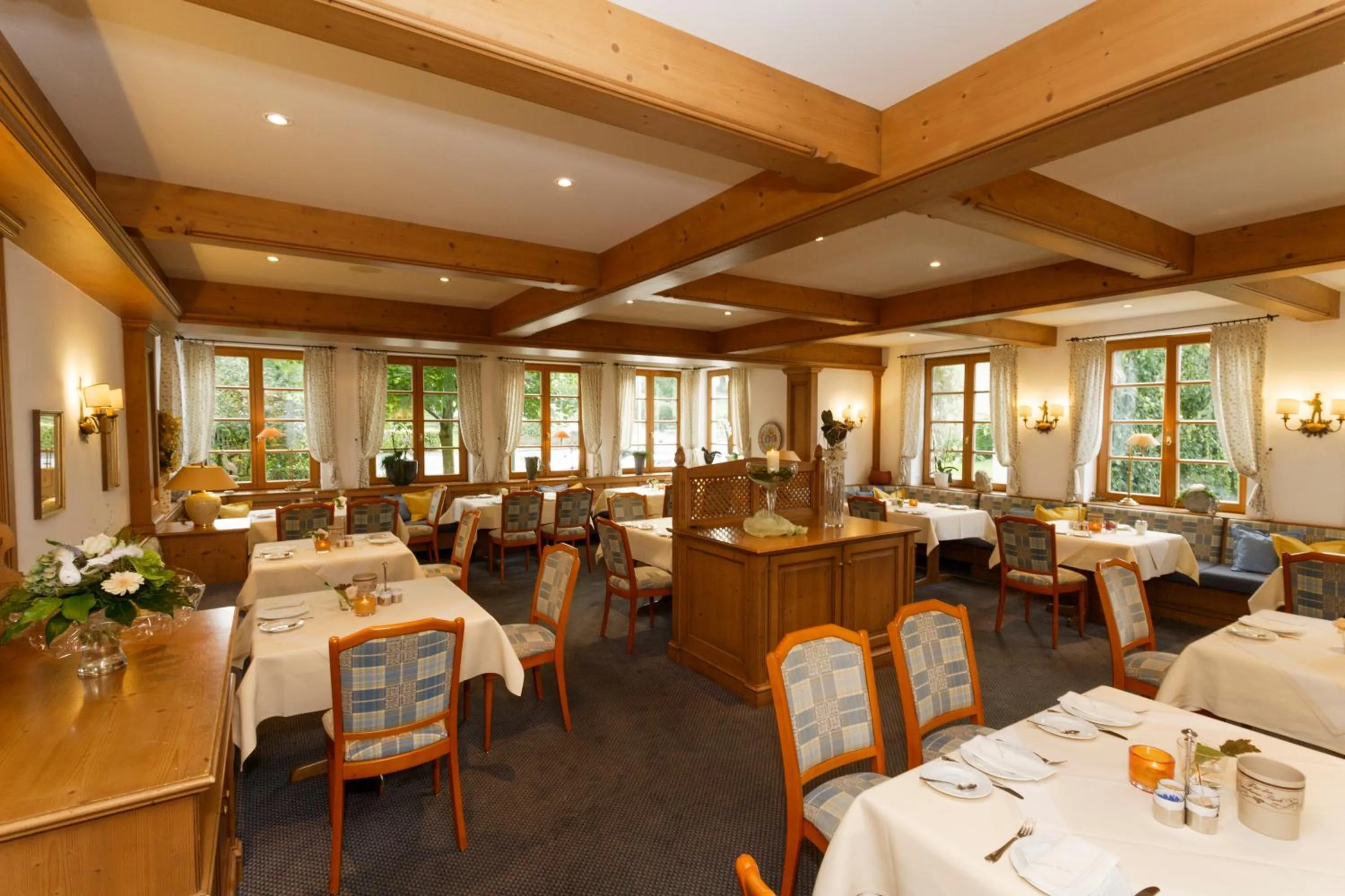 Restaurant/places to eat in Landhotel Donner