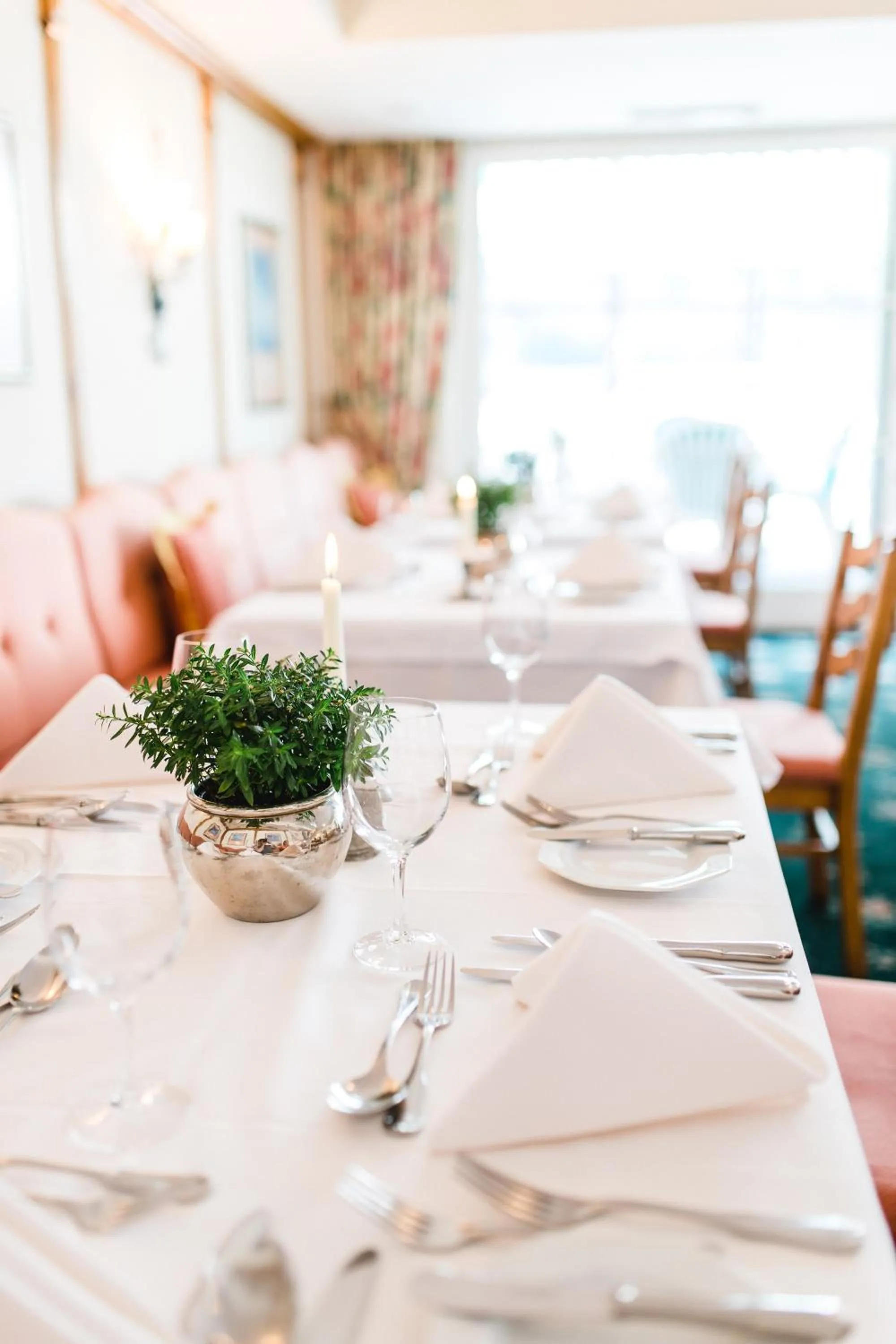 Restaurant/places to eat in eva,GARDEN