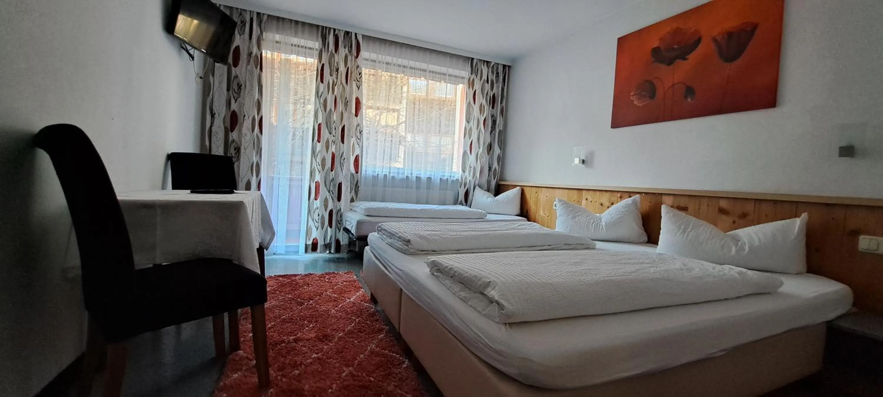 Photo of the whole room, Bed in Gasthof Hotel Kirchenwirt