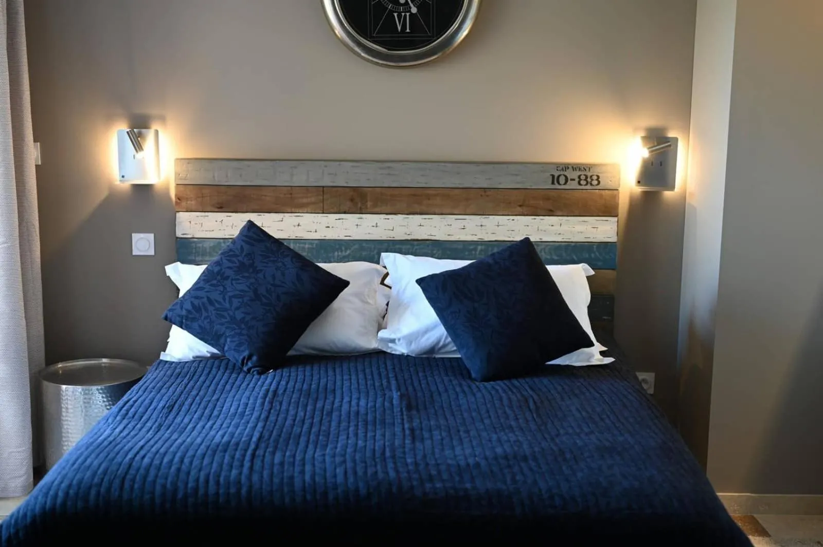 Bed in L'Arche de Porquerolles
