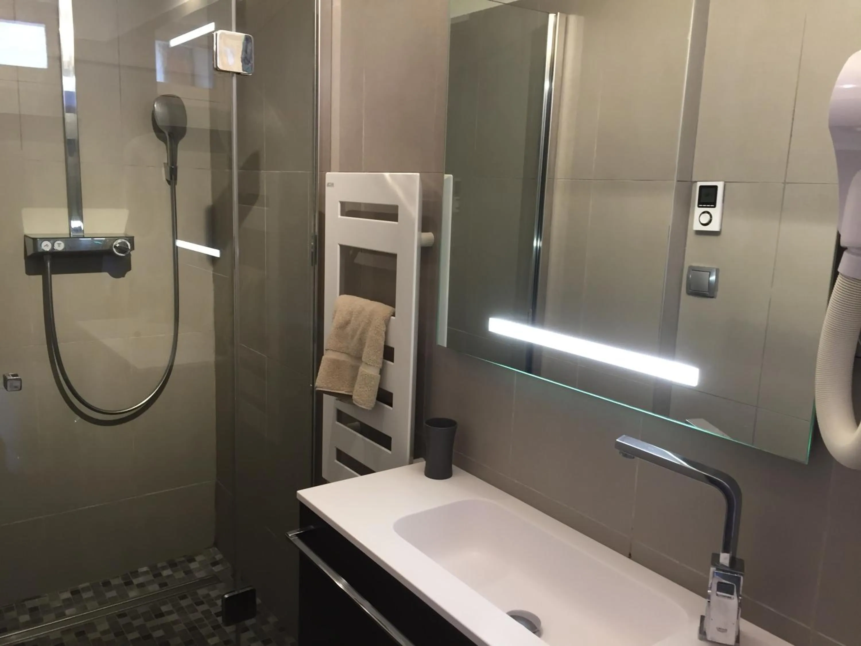 Bathroom in L'Arche de Porquerolles