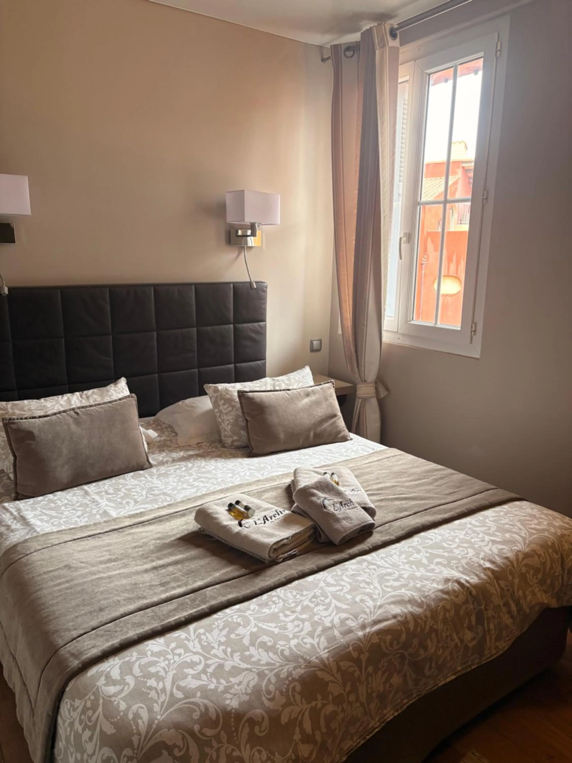 Bed in L'Arche de Porquerolles