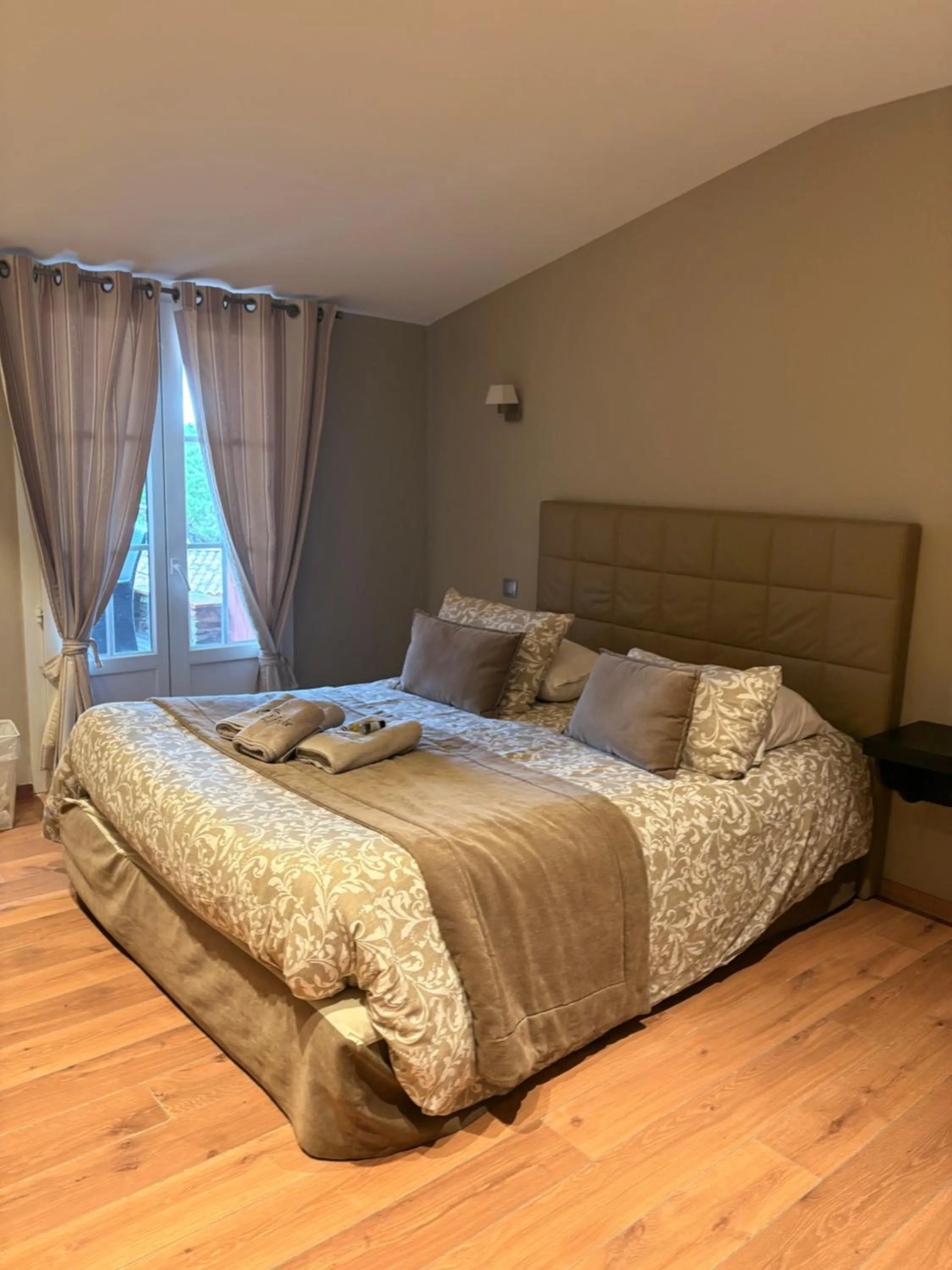 Bed in L'Arche de Porquerolles