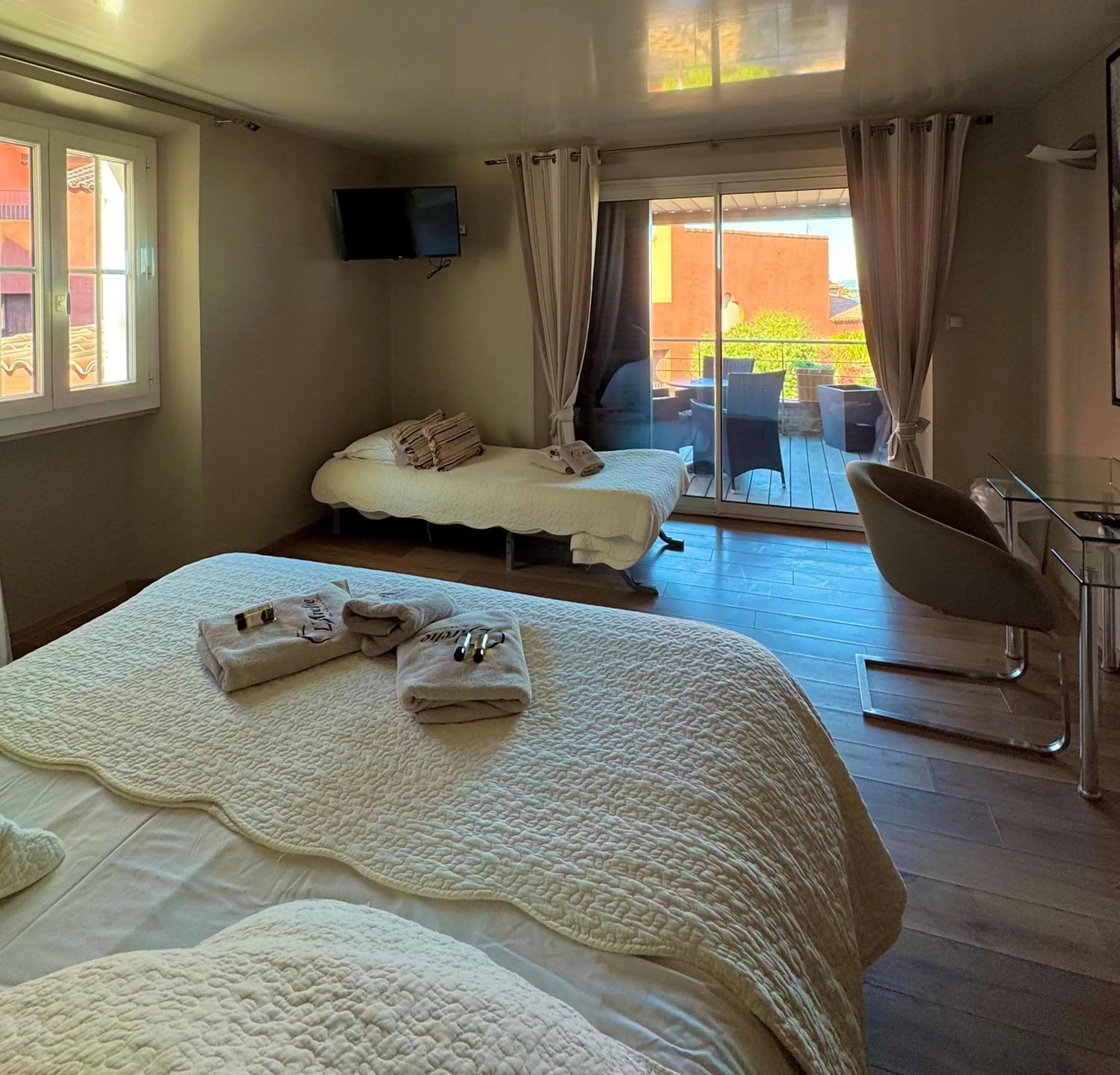 Bed in L'Arche de Porquerolles