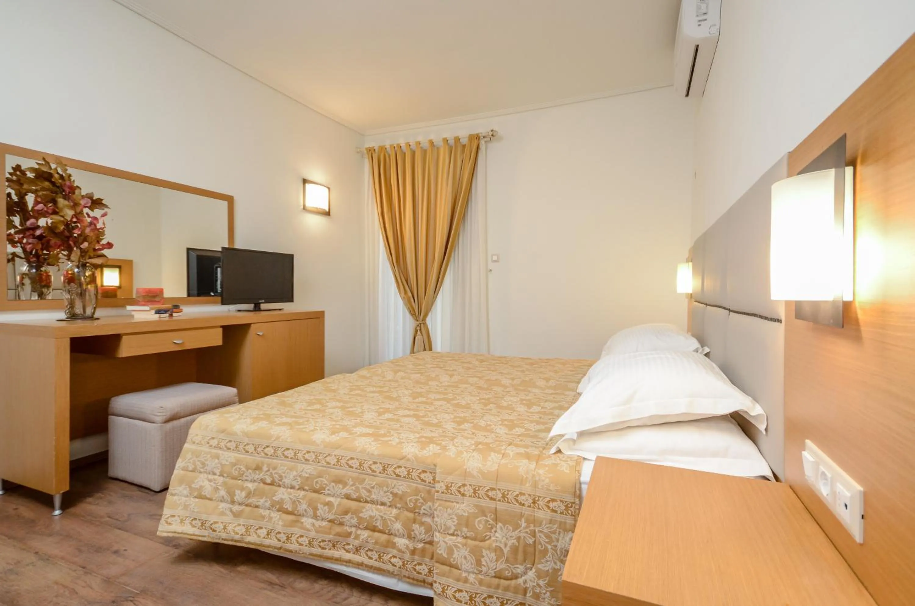 Bedroom, Bed in Aeolis Boutique Hotel