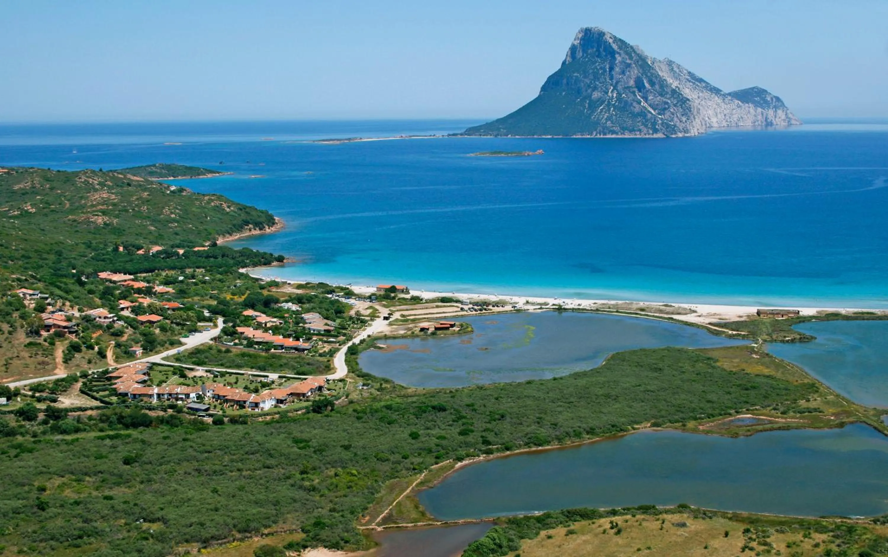 Property building in Felix Hotels - Hotel Residence Porto San Paolo