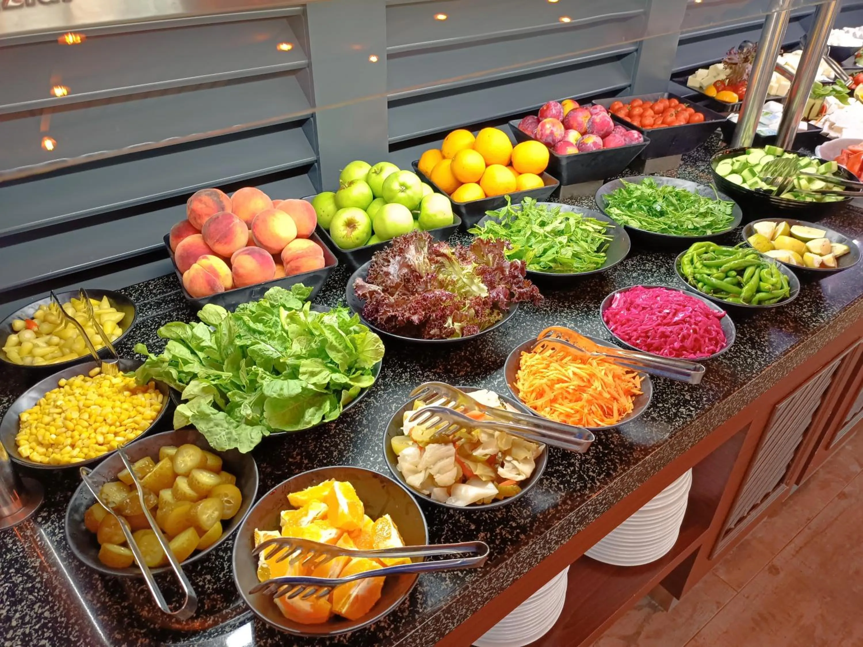 Food and drinks in Forum Suite Otel