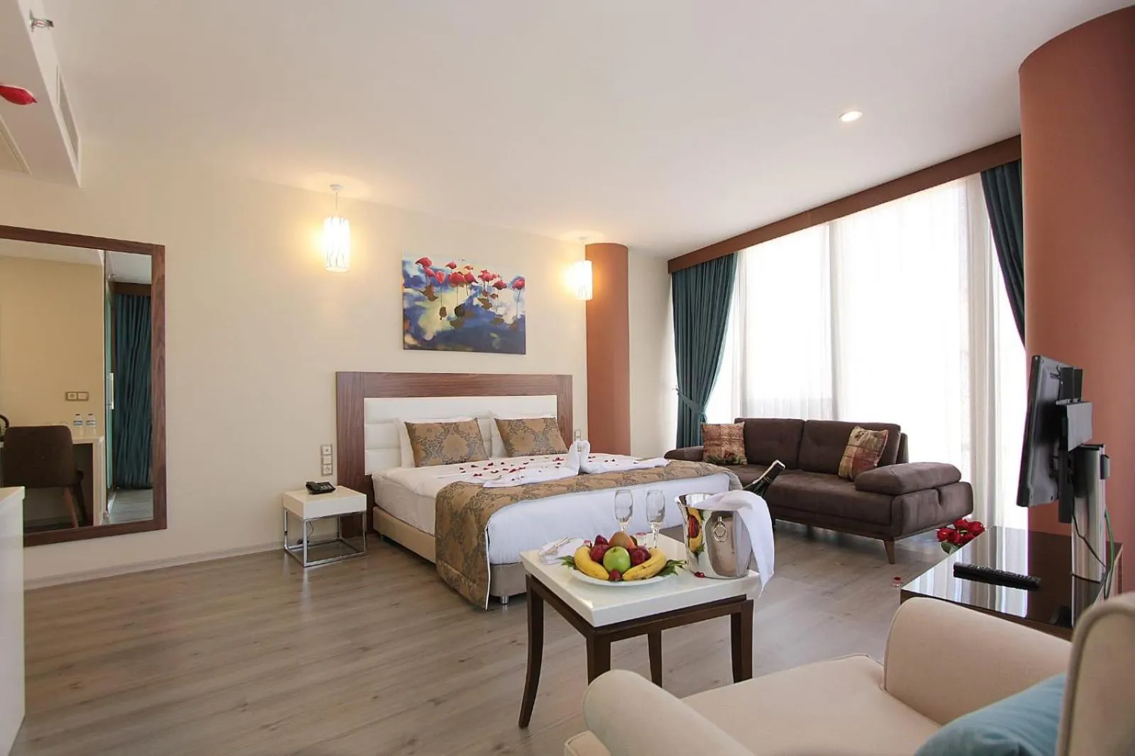 Seating area, Bed in Forum Suite Otel