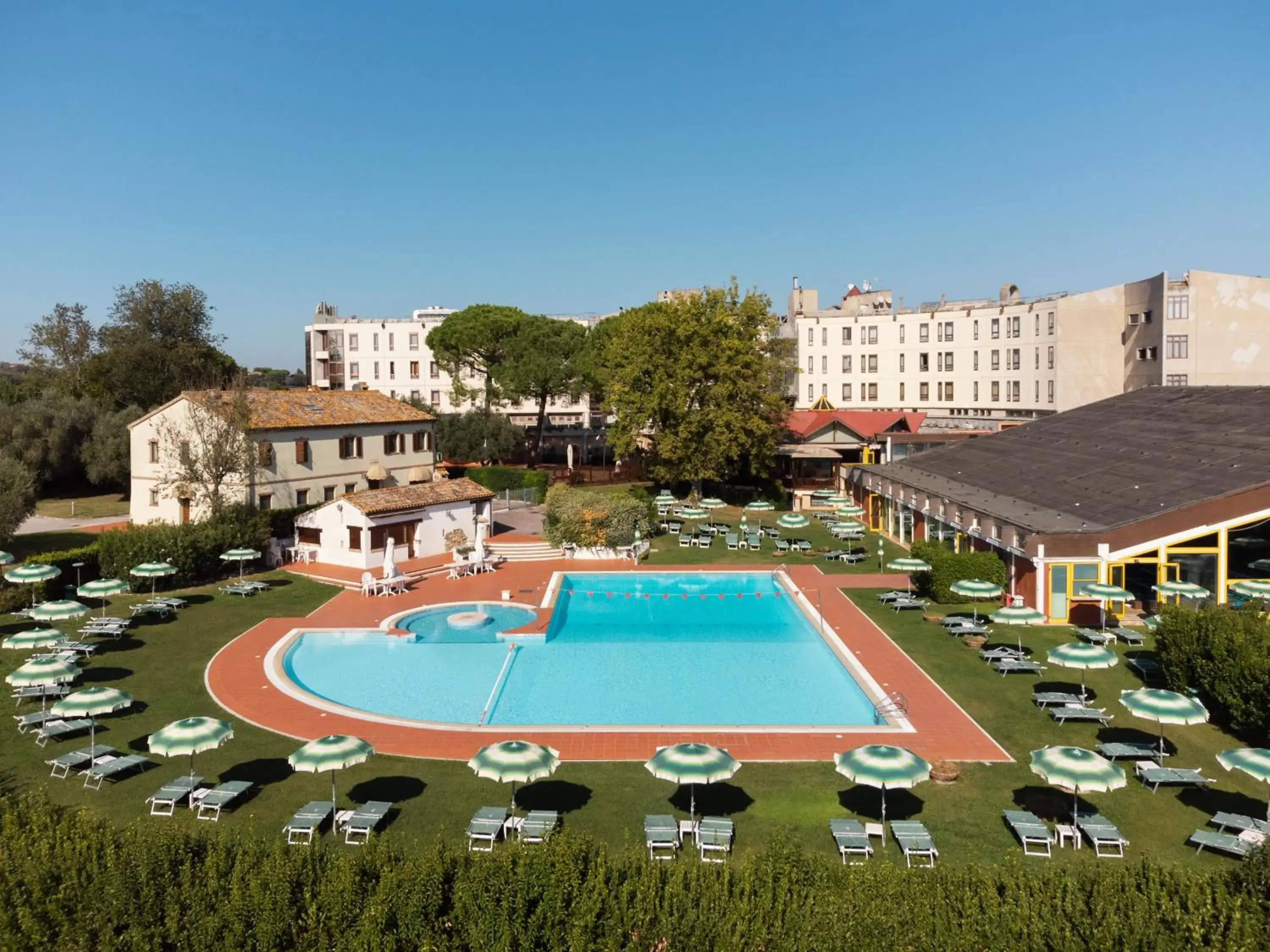 Swimming pool in Hotel Federico II Swimming pool in Hotel Federico II
