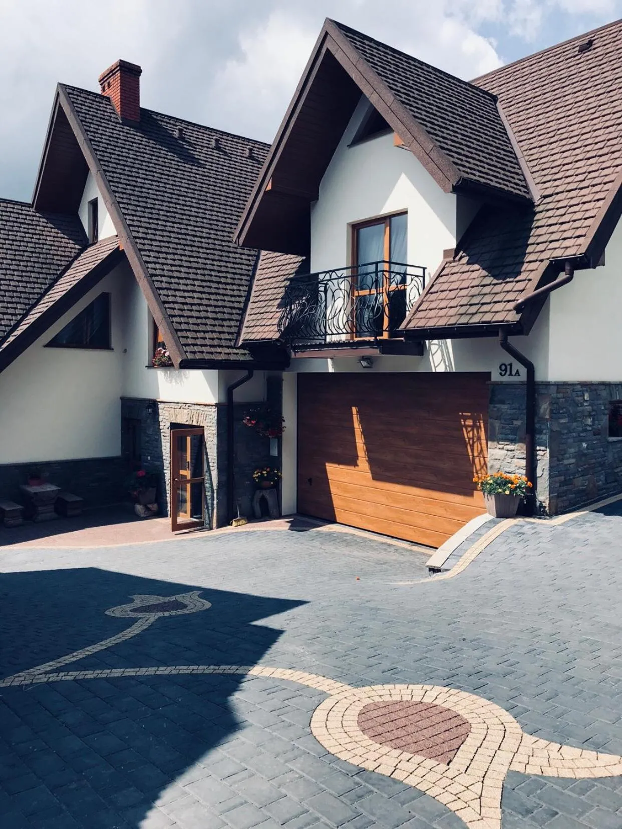 Property building in Willa na Brzyzku