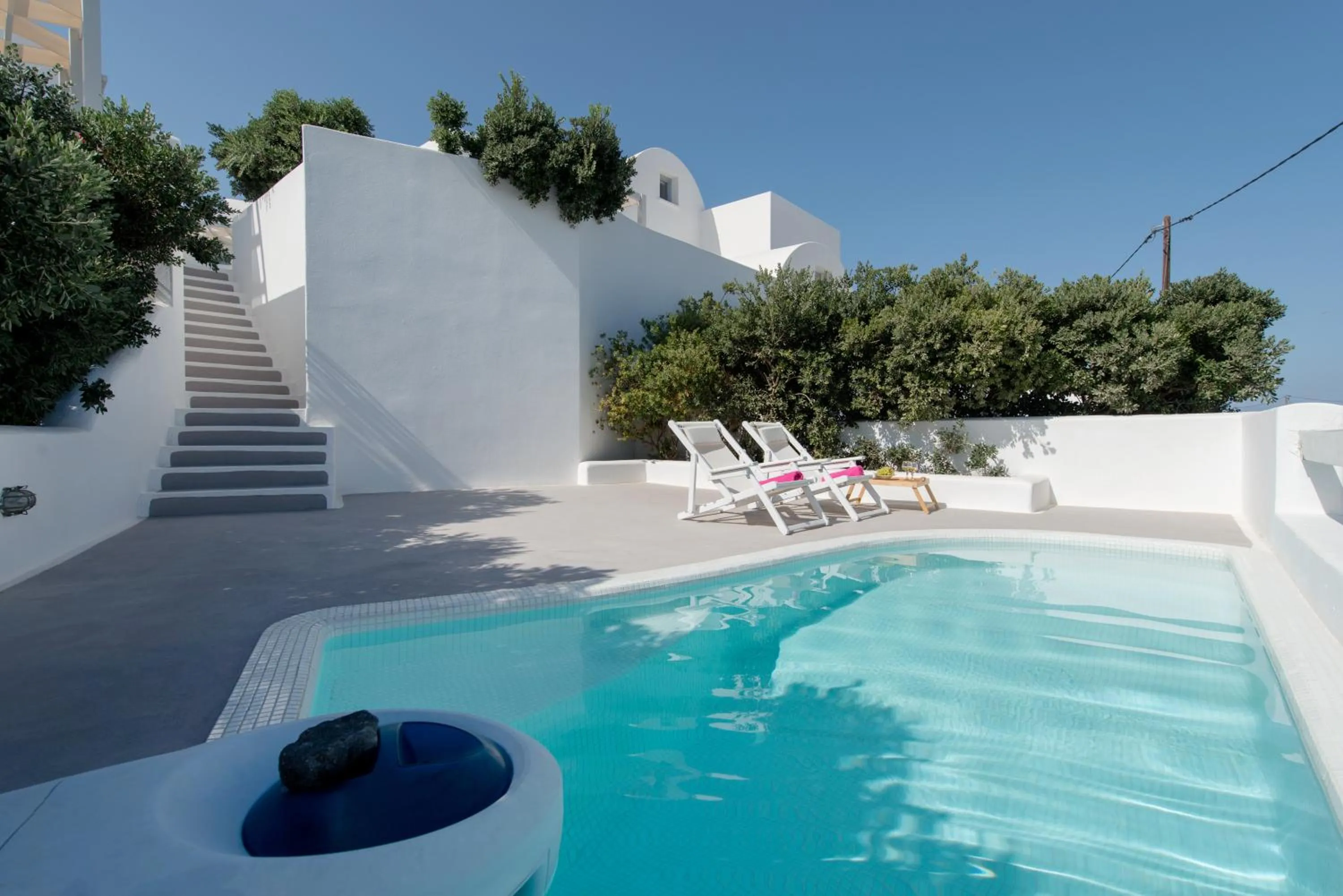 Patio in Aura Marina Apartments Santorini
