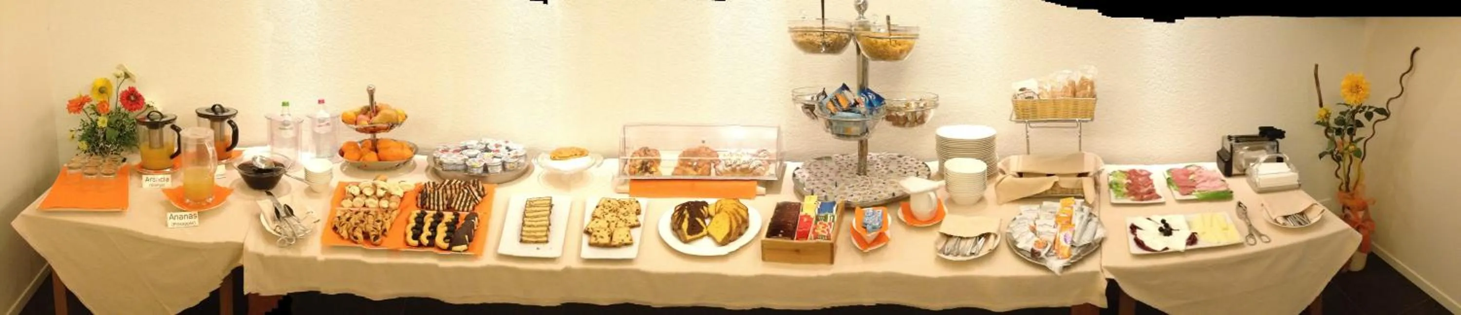 Food and drinks in Hotel Cluentum