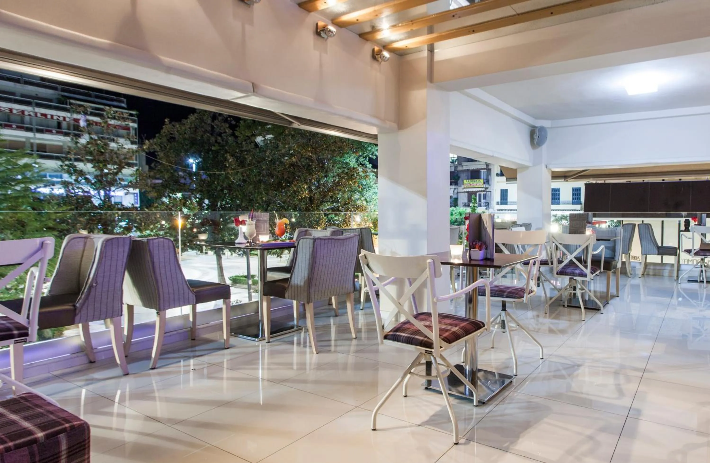 Restaurant/places to eat in Leto Boutique Hotel Agrinio