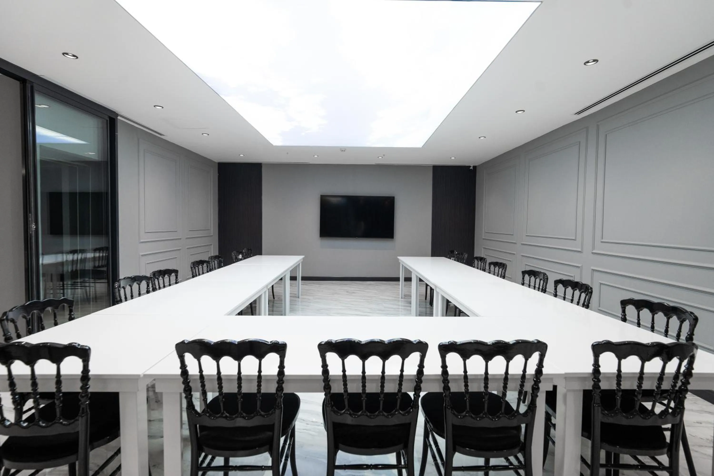 Meeting/conference room in Golden Pars Hotel