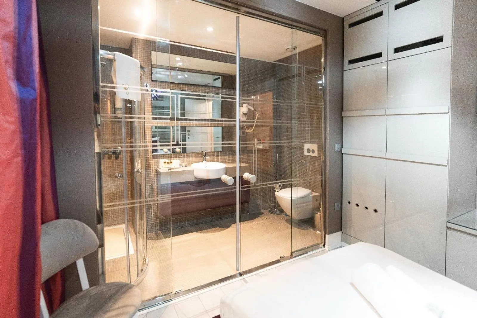 Bathroom in Golden Pars Hotel