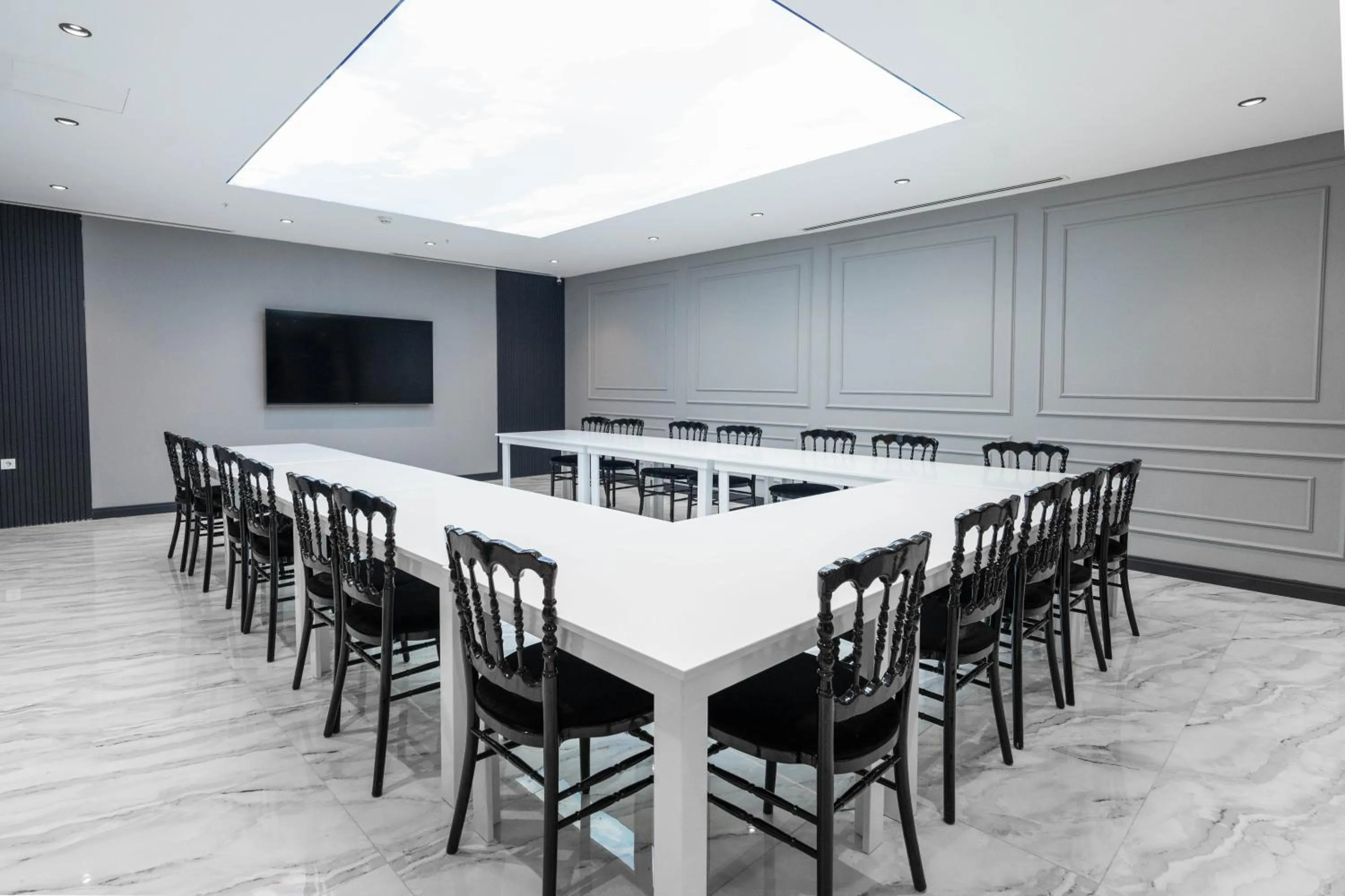 Meeting/conference room in Golden Pars Hotel